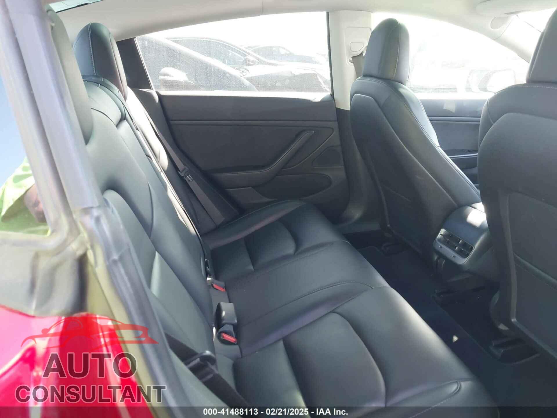 TESLA MODEL 3 2018 - 5YJ3E1EA5JF102838