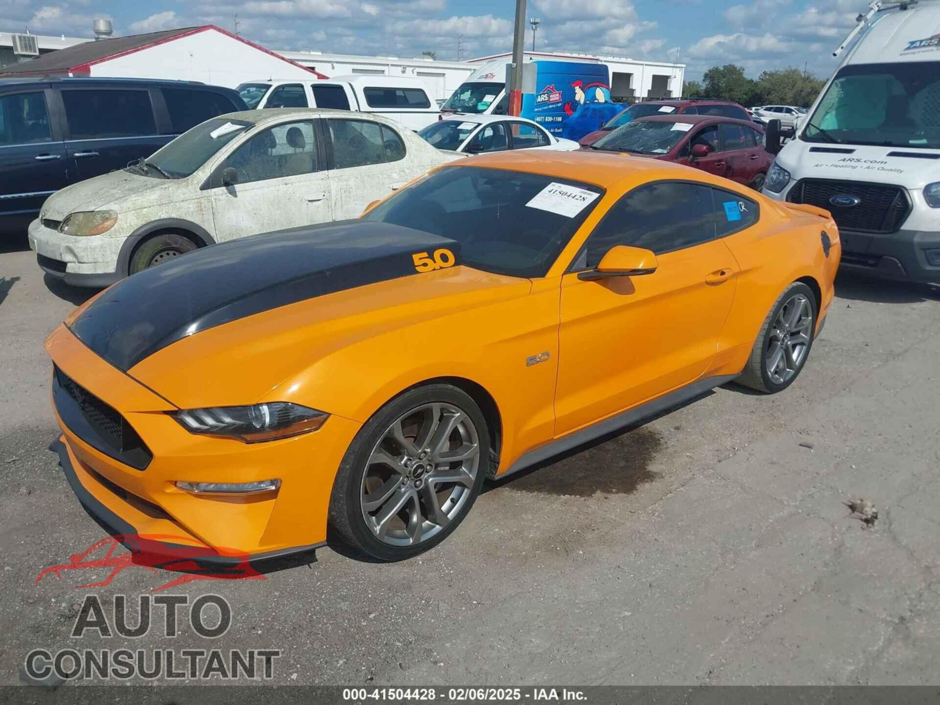 FORD MUSTANG 2018 - 1FA6P8CF6J5118360