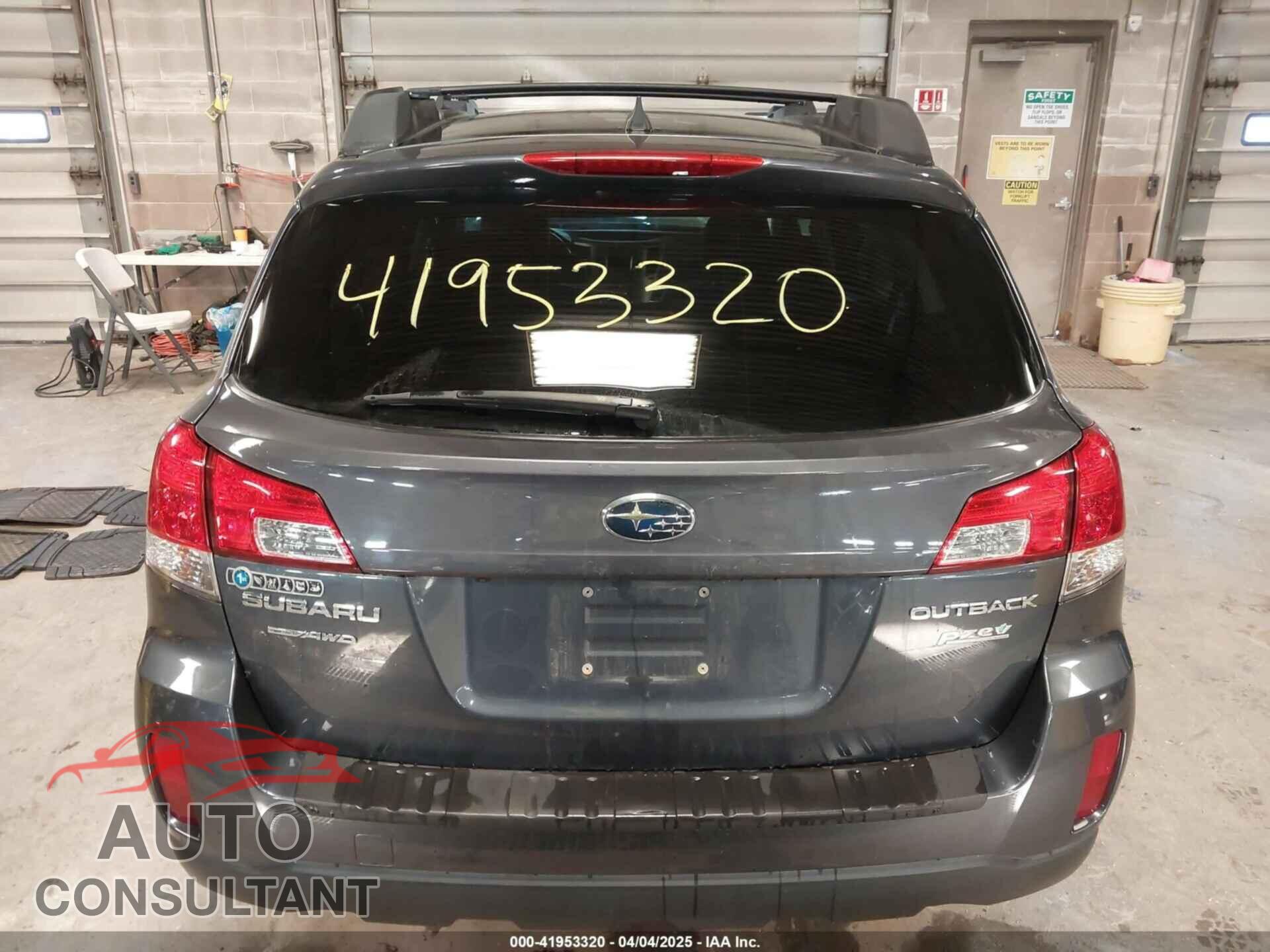 SUBARU OUTBACK 2014 - 4S4BRBDC4E3272518