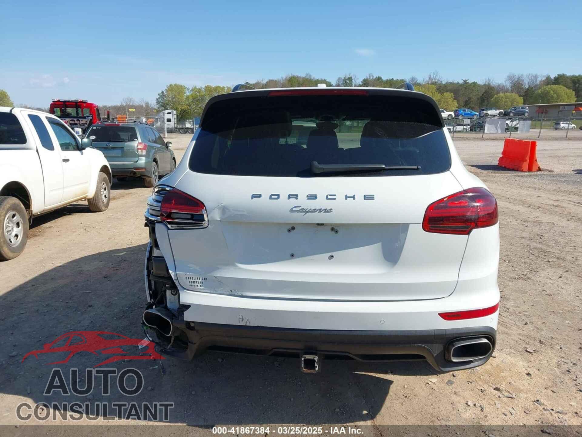 PORSCHE CAYENNE 2017 - WP1AA2A2XHKA85652