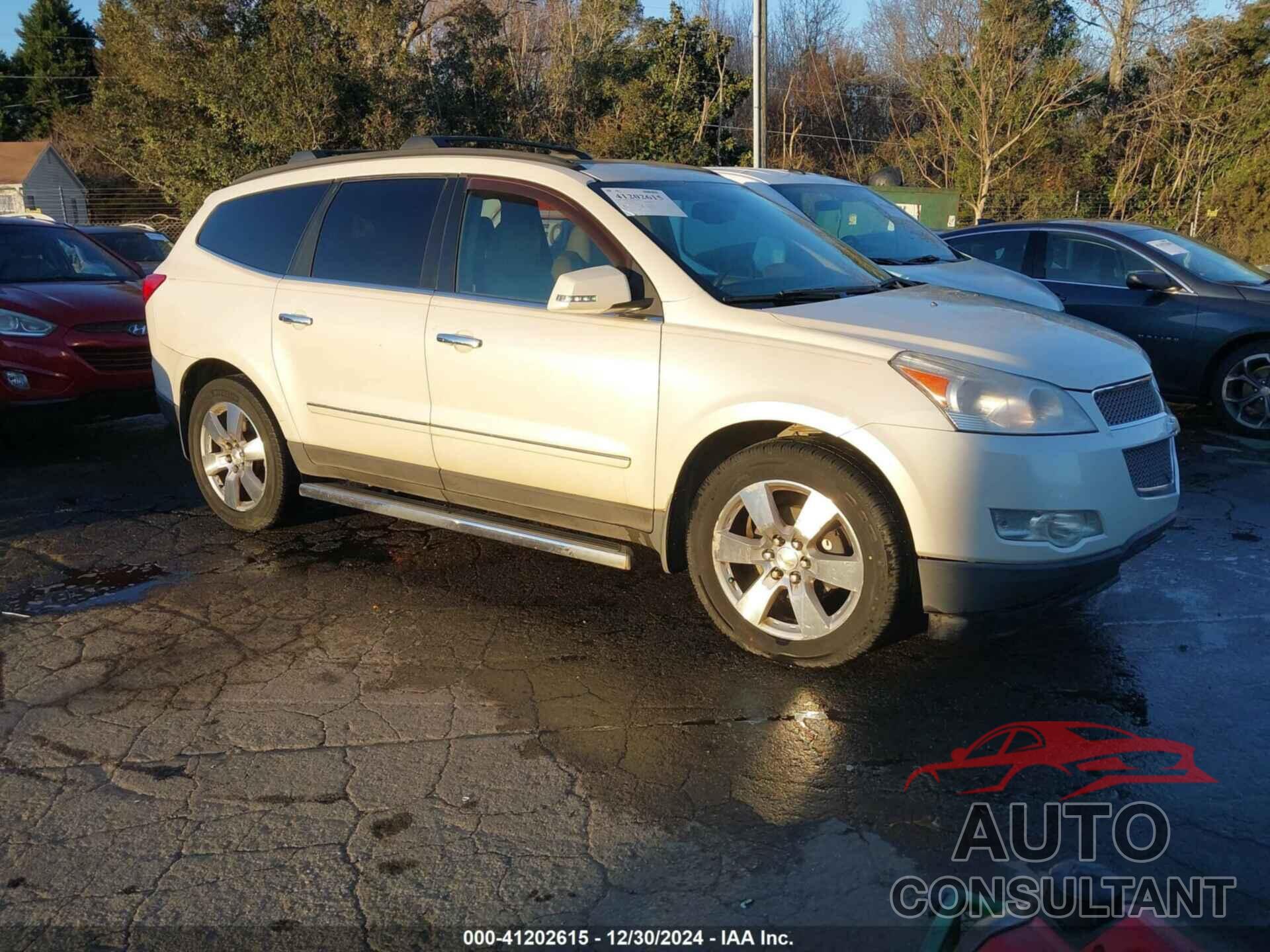 CHEVROLET TRAVERSE 2012 - 1GNKRLED0CJ140731