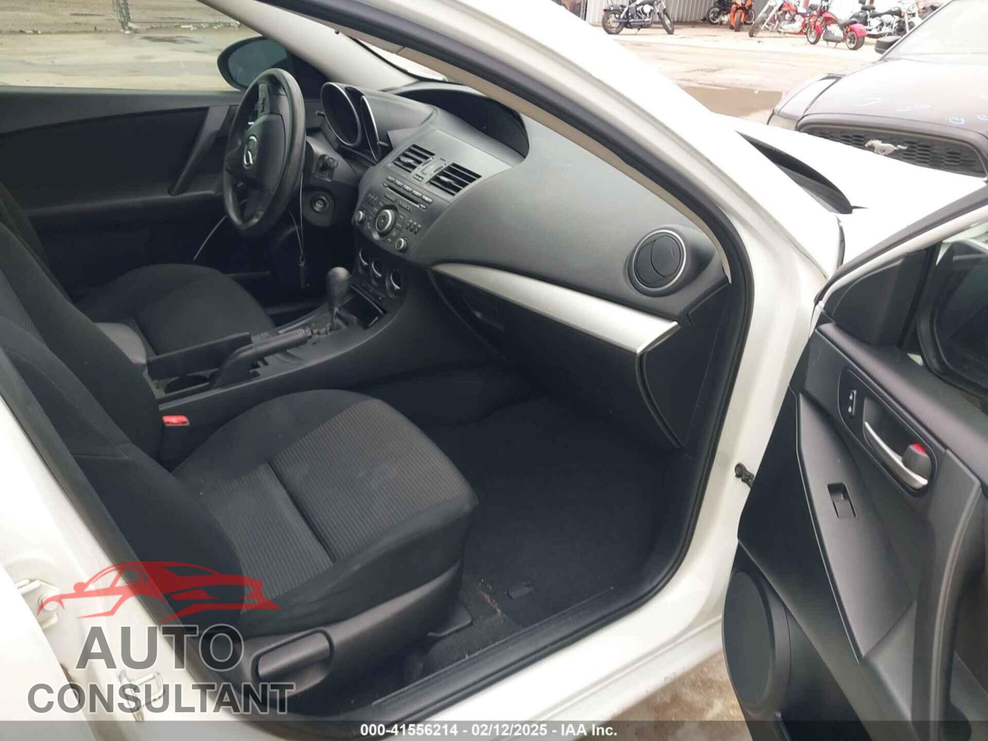 MAZDA 3 2013 - JM1BL2UF8D1788018