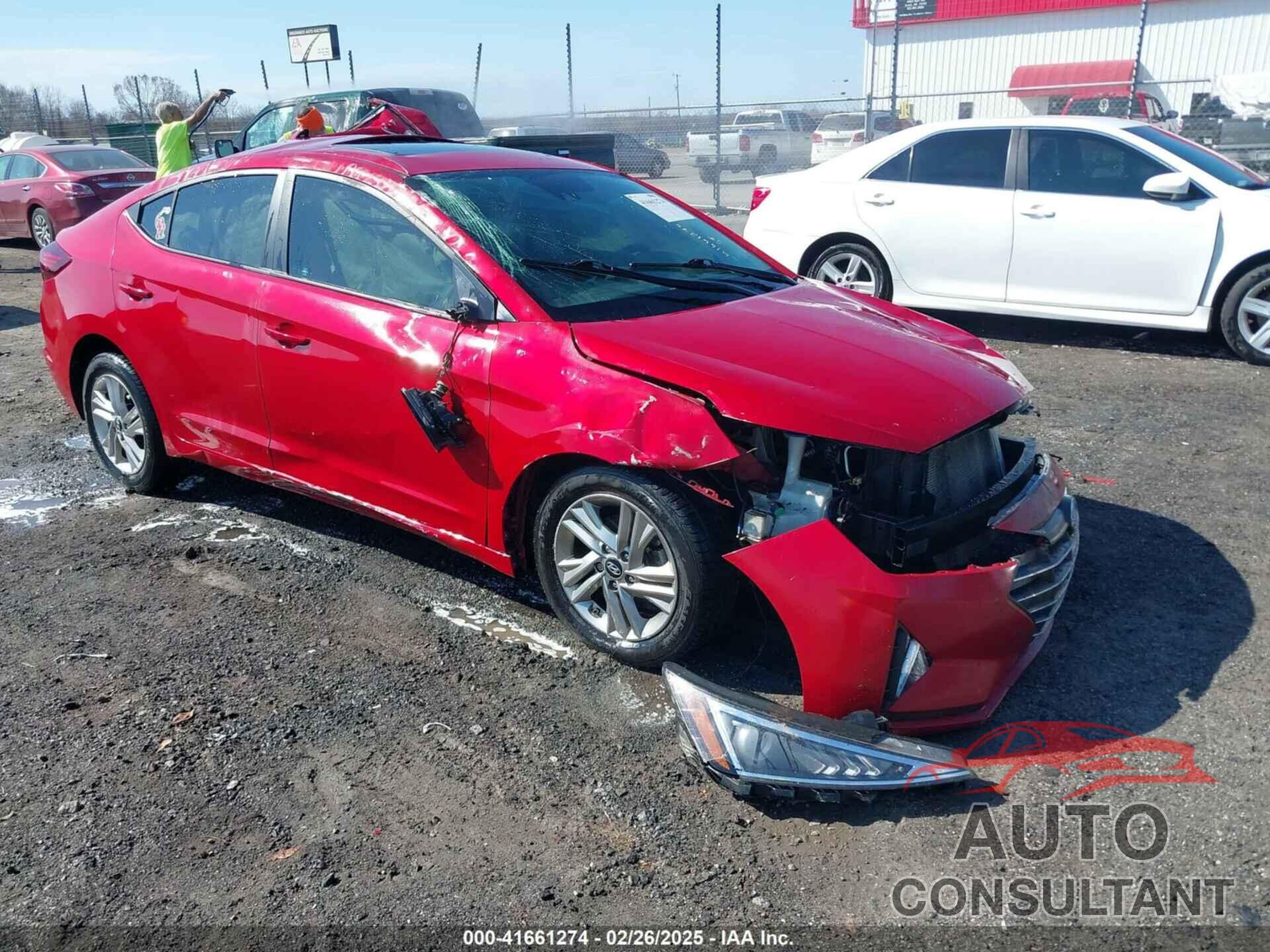 HYUNDAI ELANTRA 2019 - 5NPD84LF6KH448542