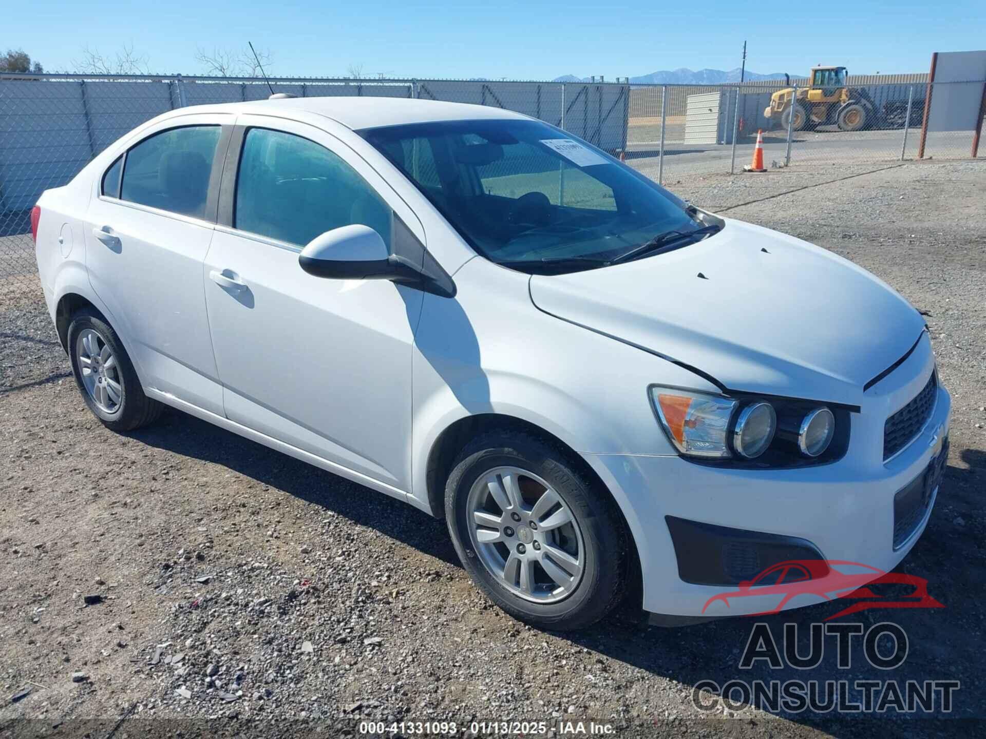 CHEVROLET SONIC 2015 - 1G1JC5SH0F4188895