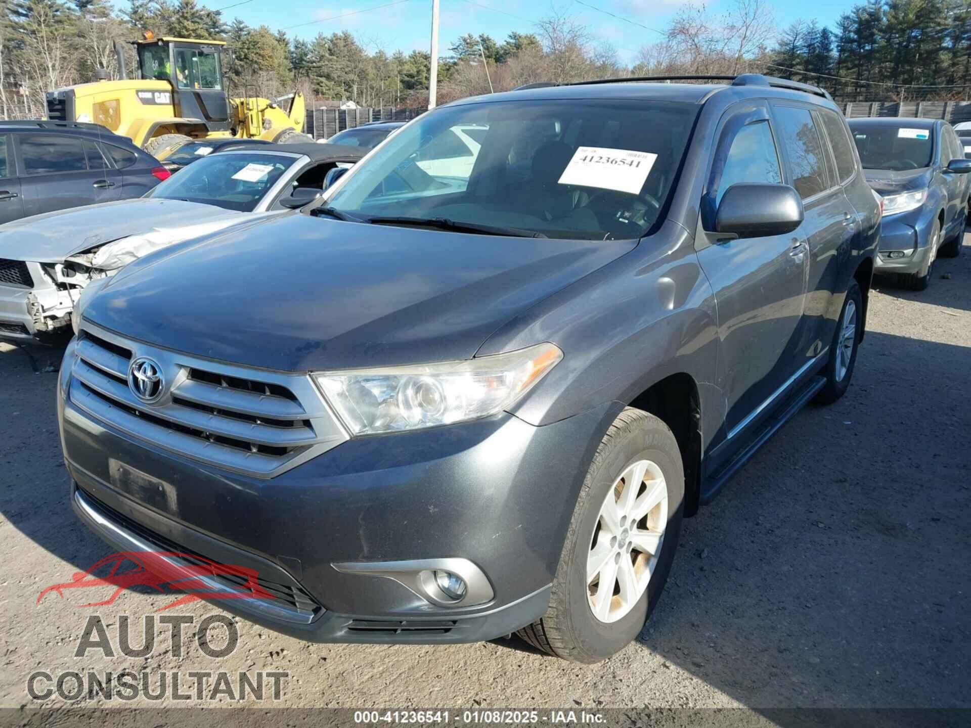 TOYOTA HIGHLANDER 2013 - 5TDBK3EH8DS220492