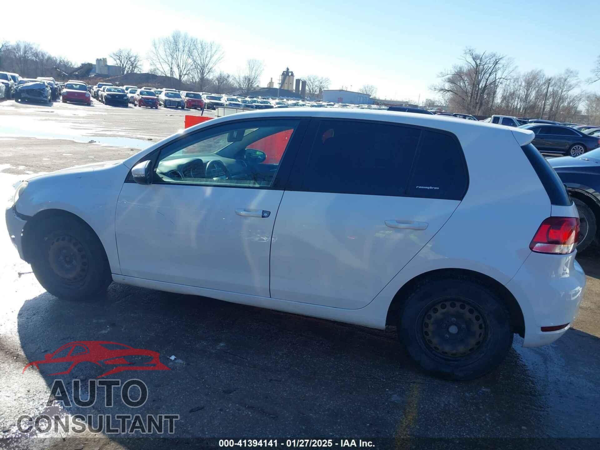 VOLKSWAGEN GOLF 2012 - WVWDB7AJ2CW302029