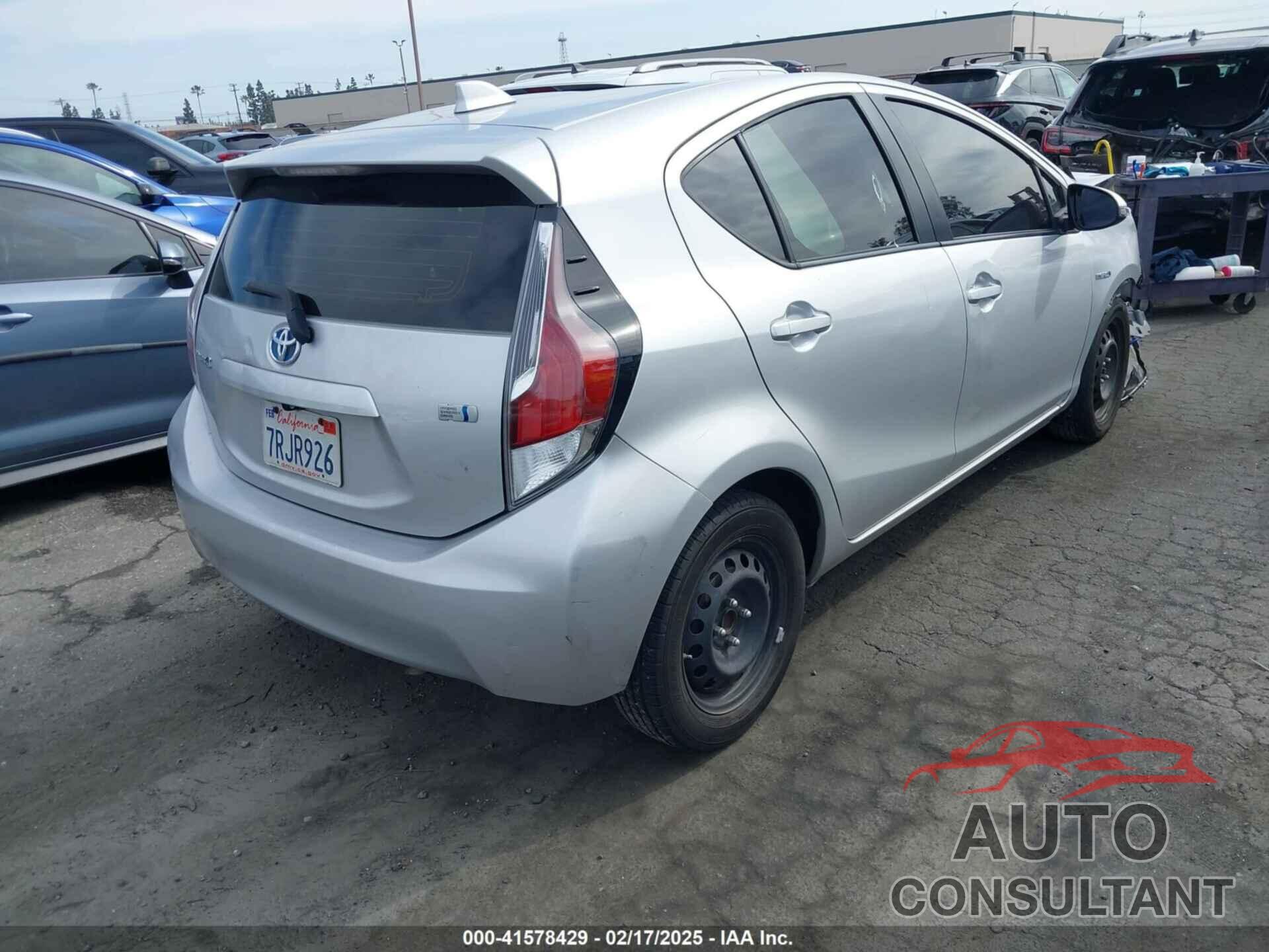 TOYOTA PRIUS C 2016 - JTDKDTB36G1120301