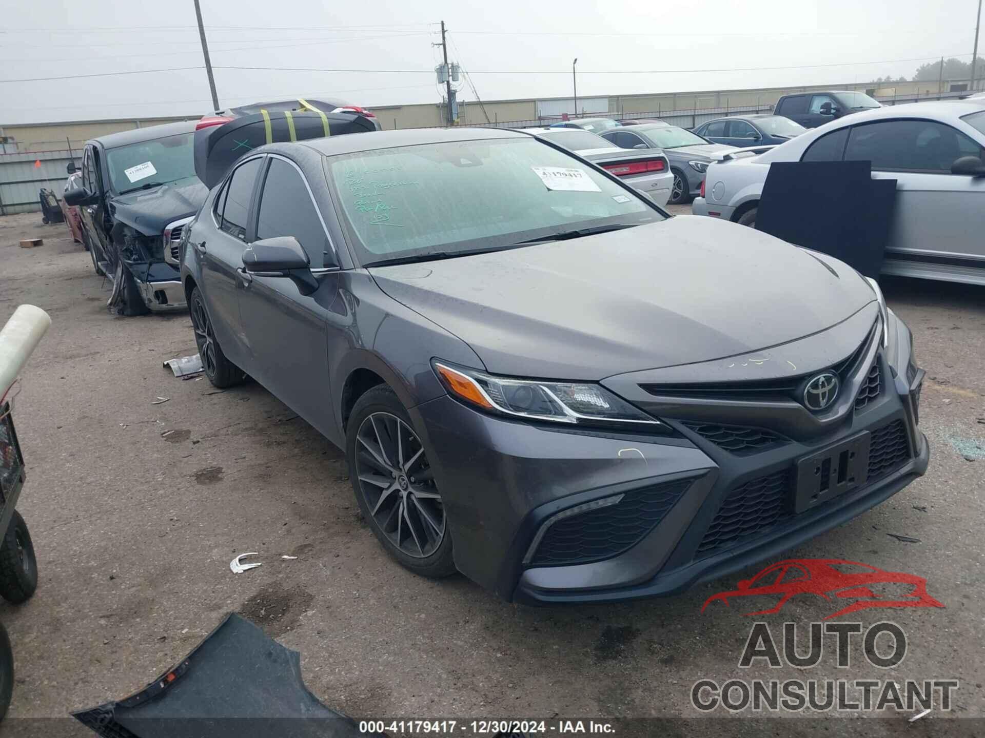 TOYOTA CAMRY 2023 - 4T1G11AK0PU830235