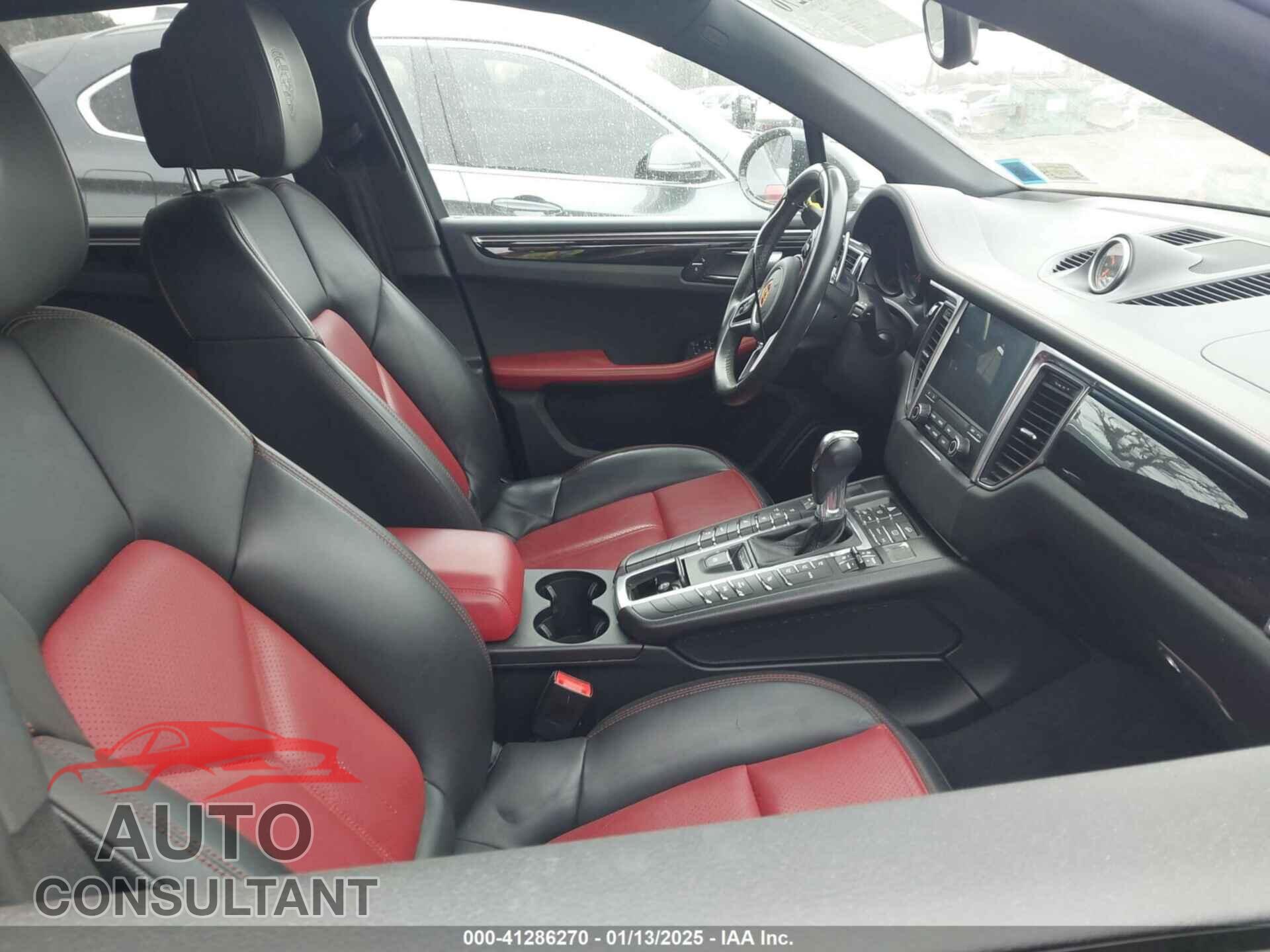 PORSCHE MACAN 2018 - WP1AA2A59JLB20286