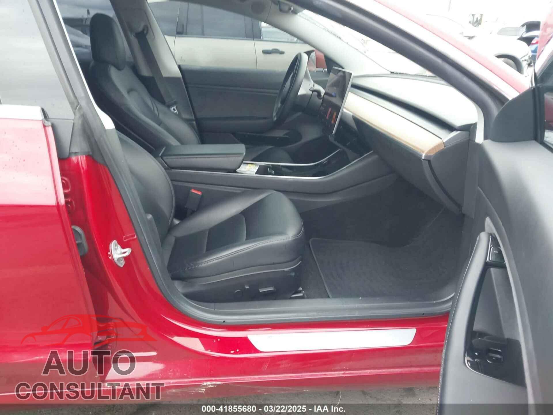 TESLA MODEL 3 2019 - 5YJ3E1EB2KF452406