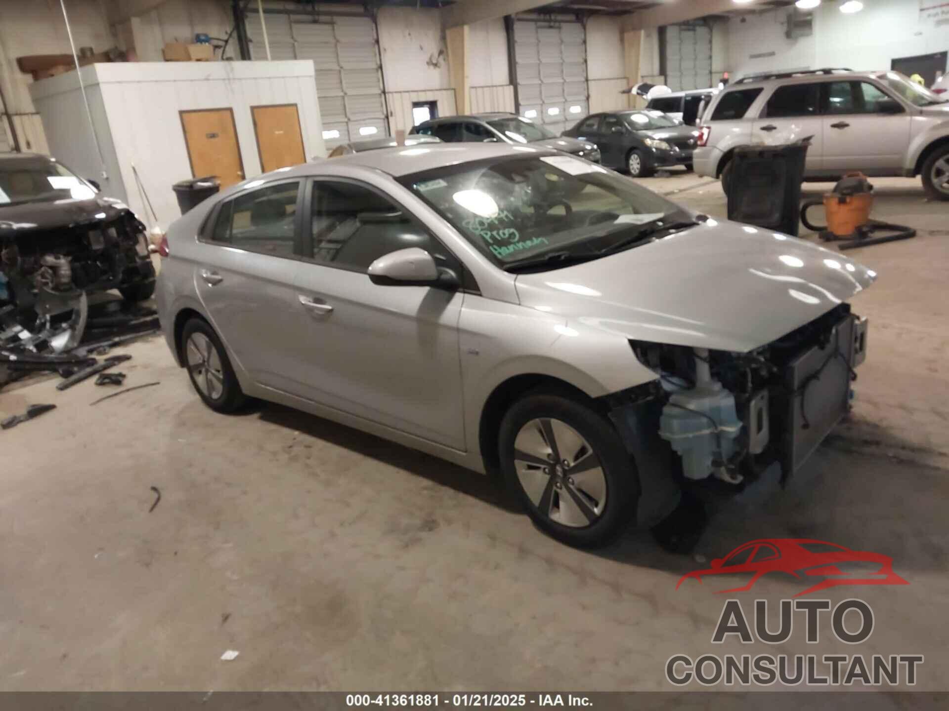 HYUNDAI IONIQ HYBRID 2020 - KMHC65LC4LU213542
