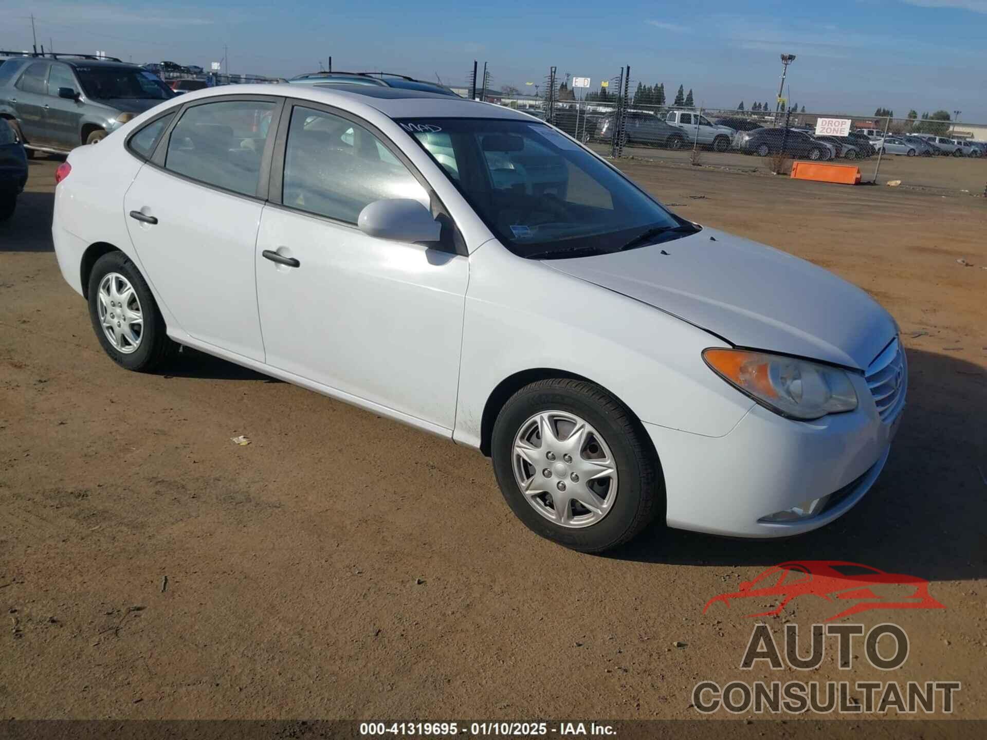 HYUNDAI ELANTRA 2010 - KMHDU4AD5AU079234