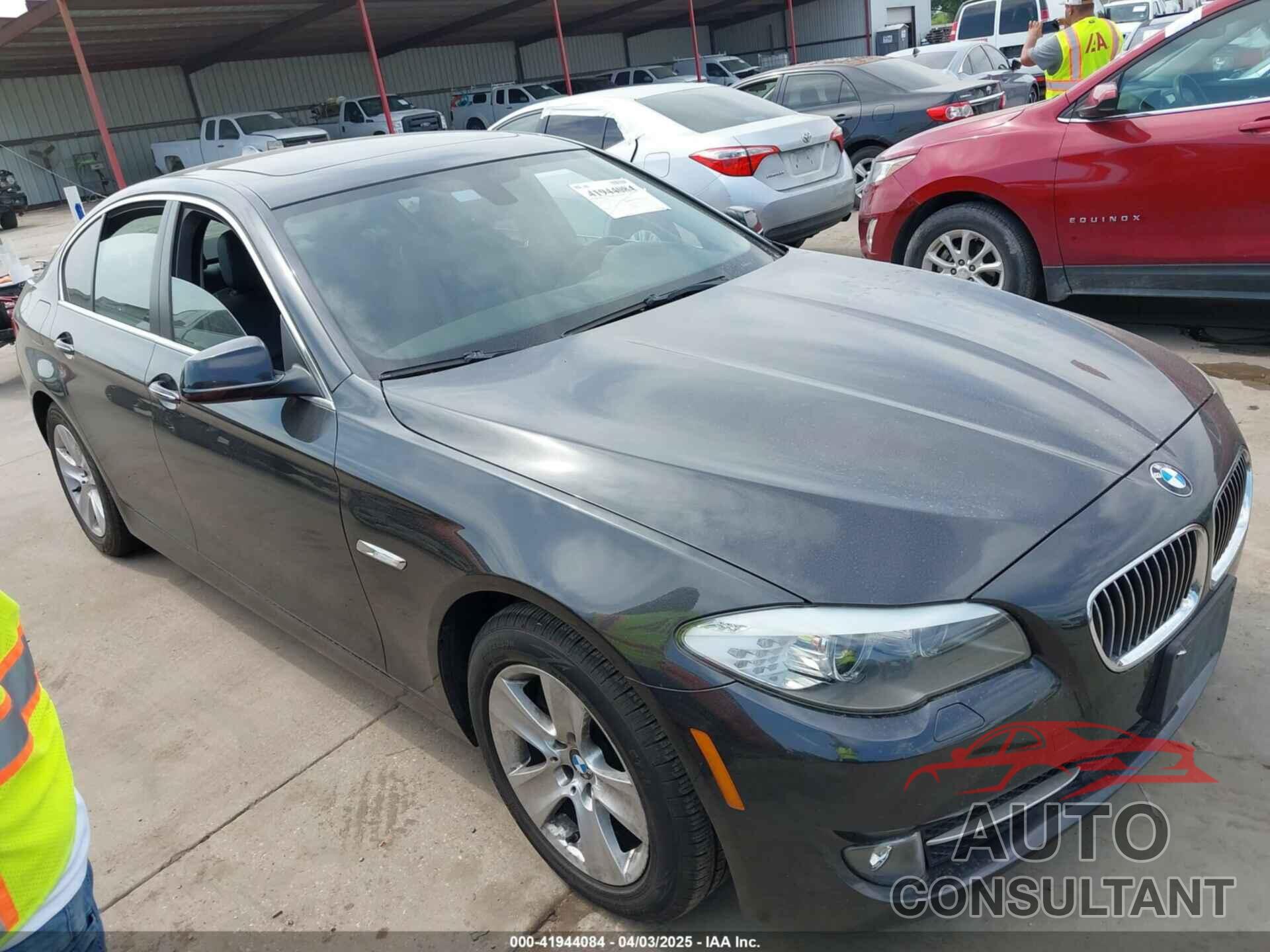 BMW 528I 2013 - WBAXH5C55DD109674