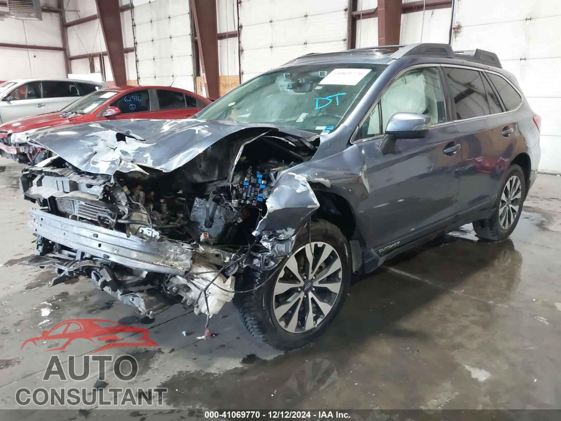 SUBARU OUTBACK 2017 - 4S4BSENC3H3327209
