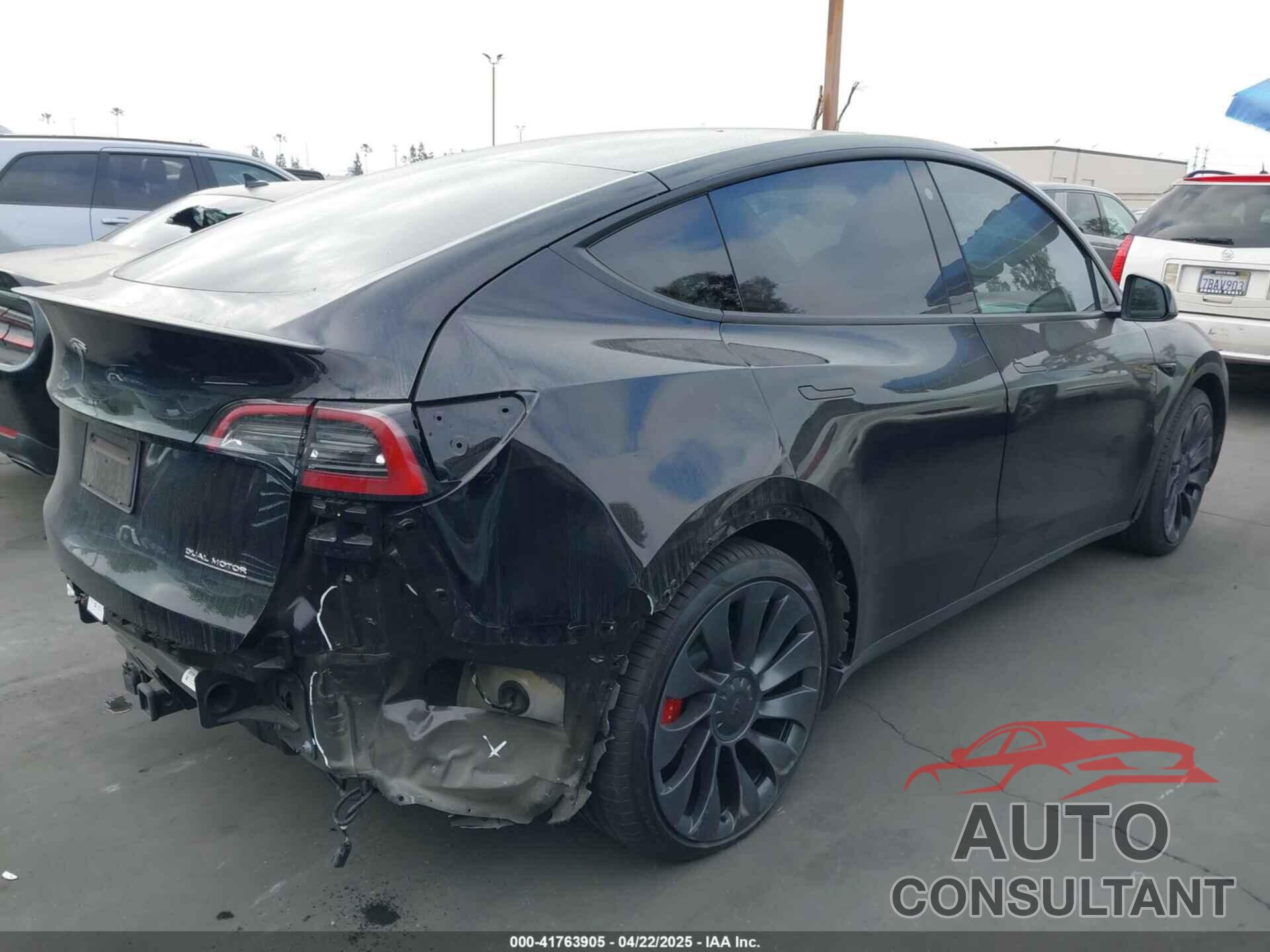 TESLA MODEL Y 2022 - 7SAYGDEF9NF529882