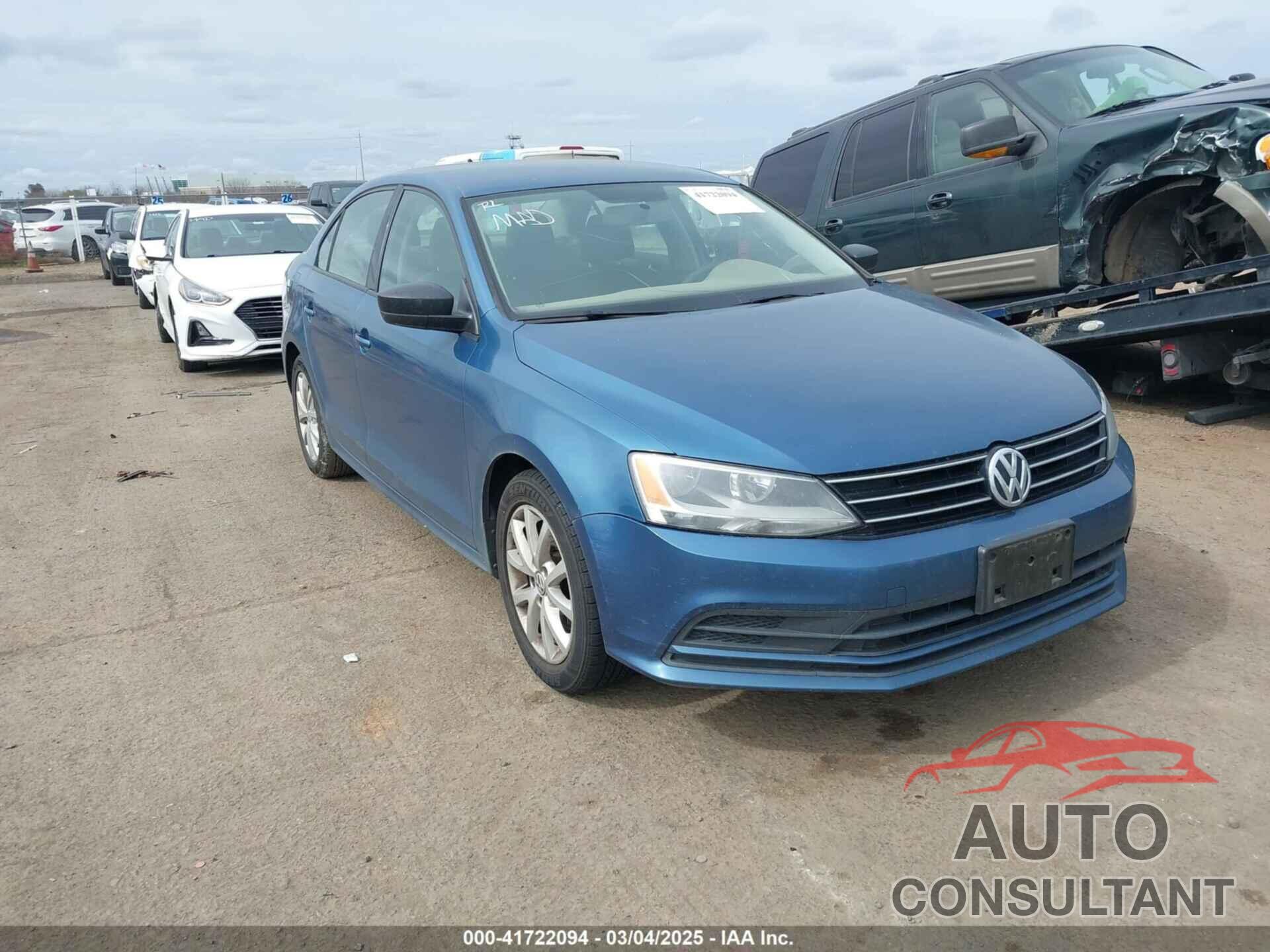VOLKSWAGEN JETTA 2015 - 3VWD17AJ4FM246924