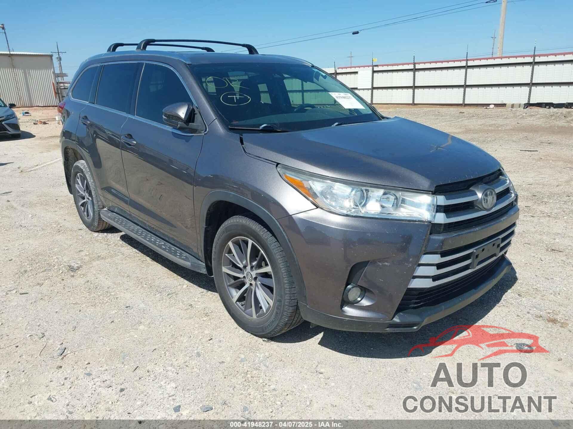 TOYOTA HIGHLANDER 2017 - 5TDKZRFH1HS511984