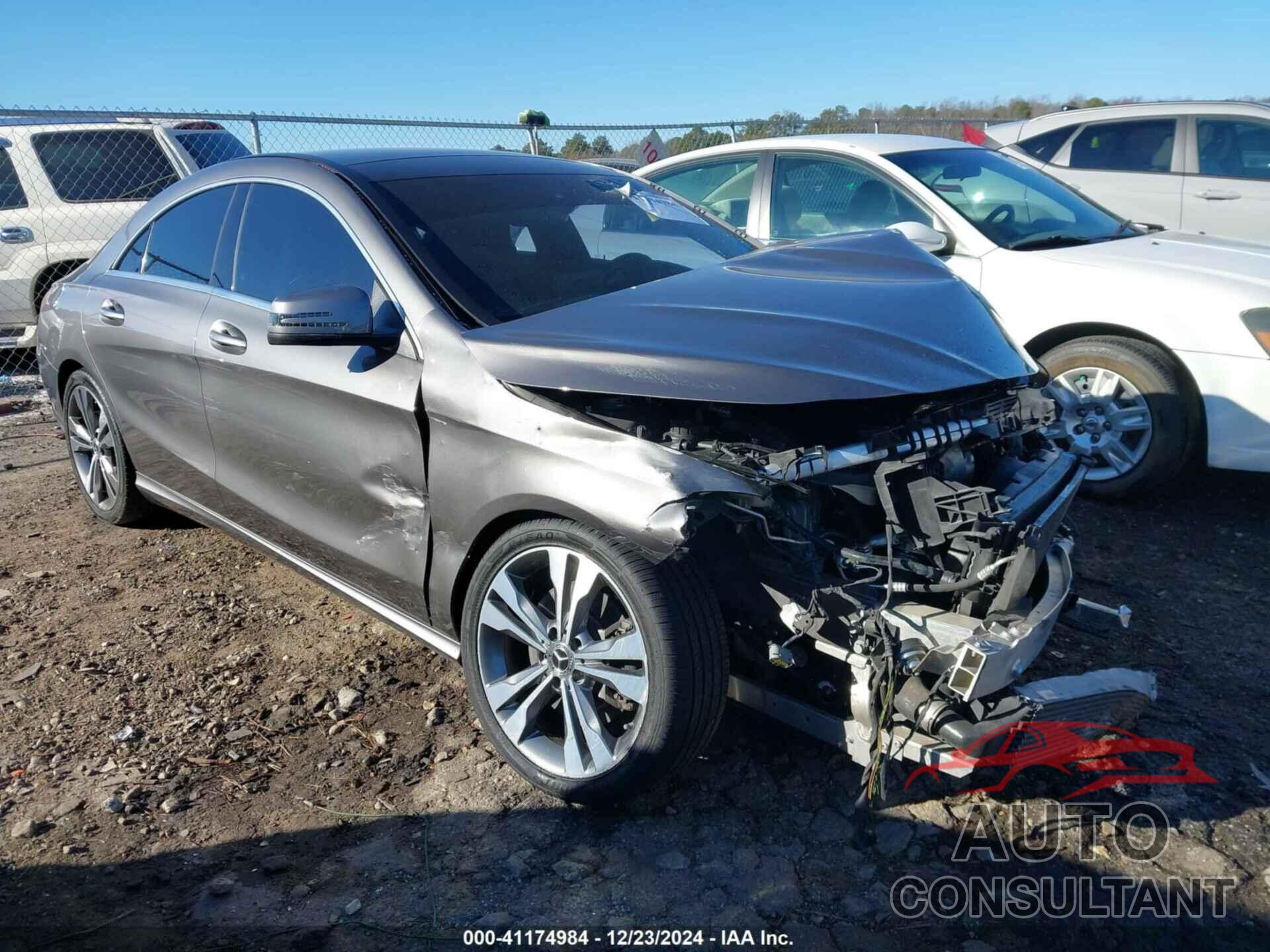 MERCEDES-BENZ CLA 250 2018 - WDDSJ4EB8JN518407