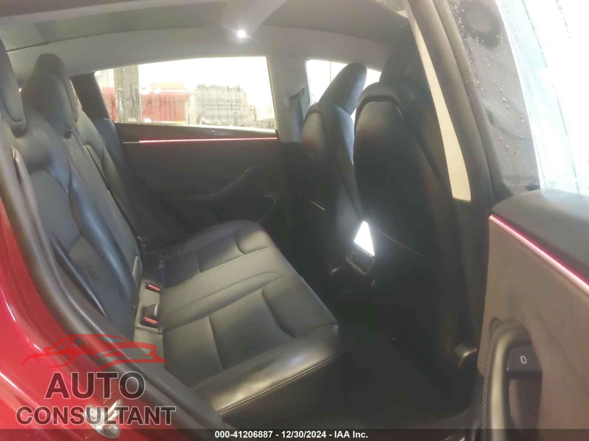 TESLA MODEL 3 2024 - 5YJ3E1EB4RF766231