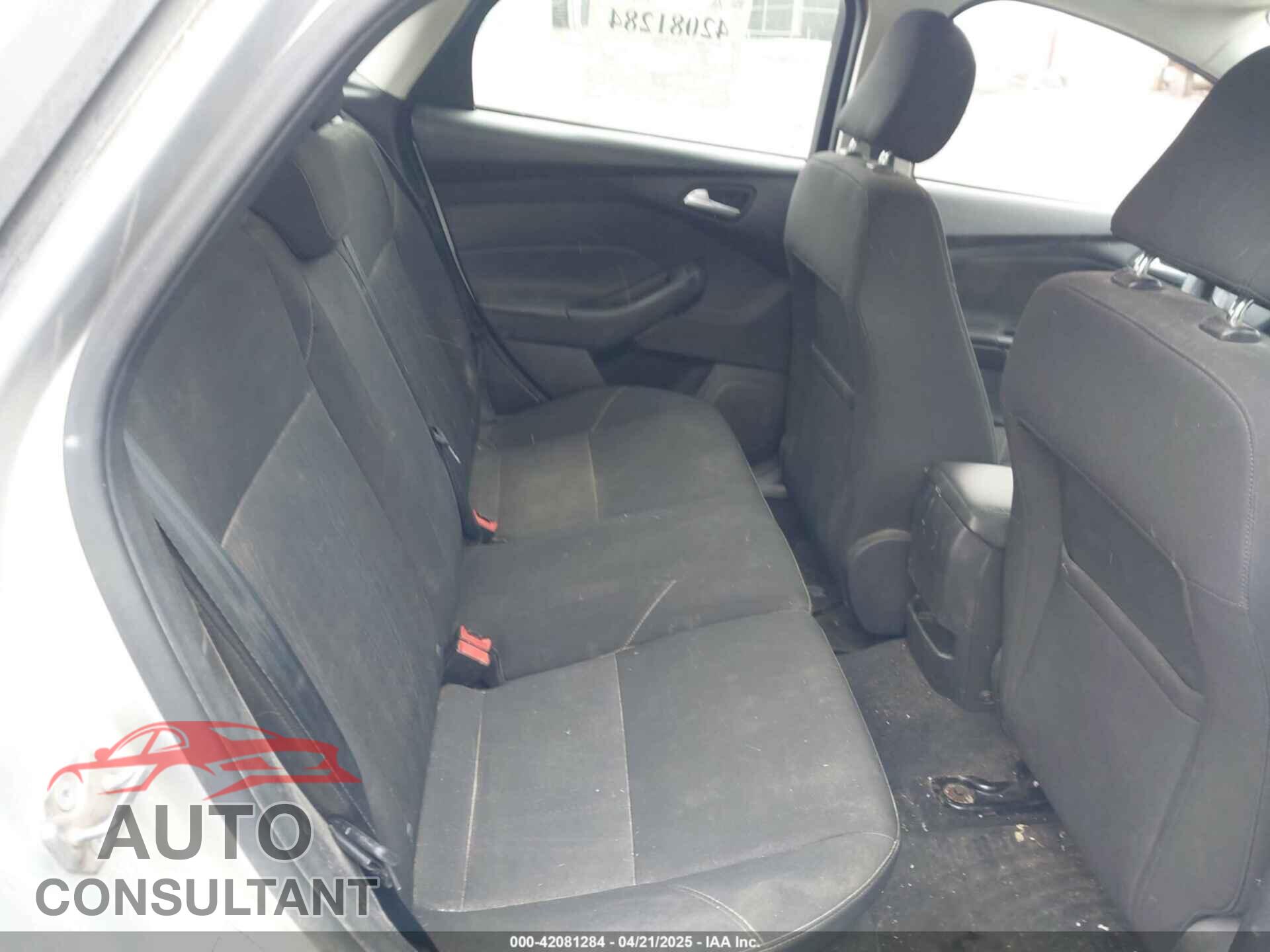 FORD FOCUS 2015 - 1FADP3K27FL245114