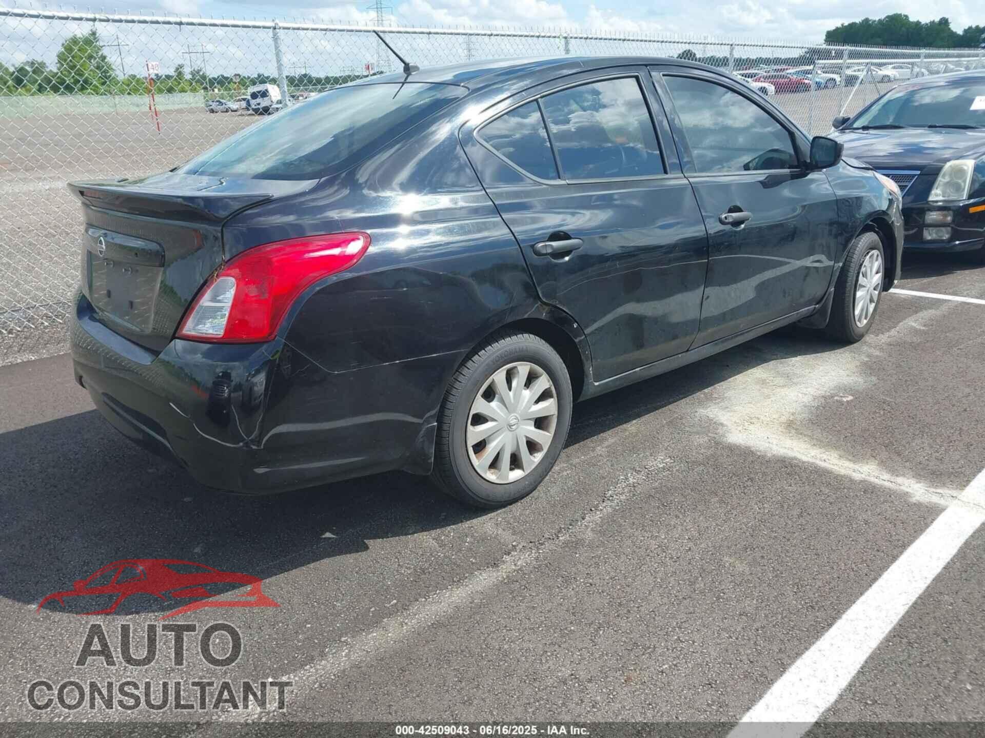 NISSAN VERSA 2017 - 3N1CN7AP1HL863281