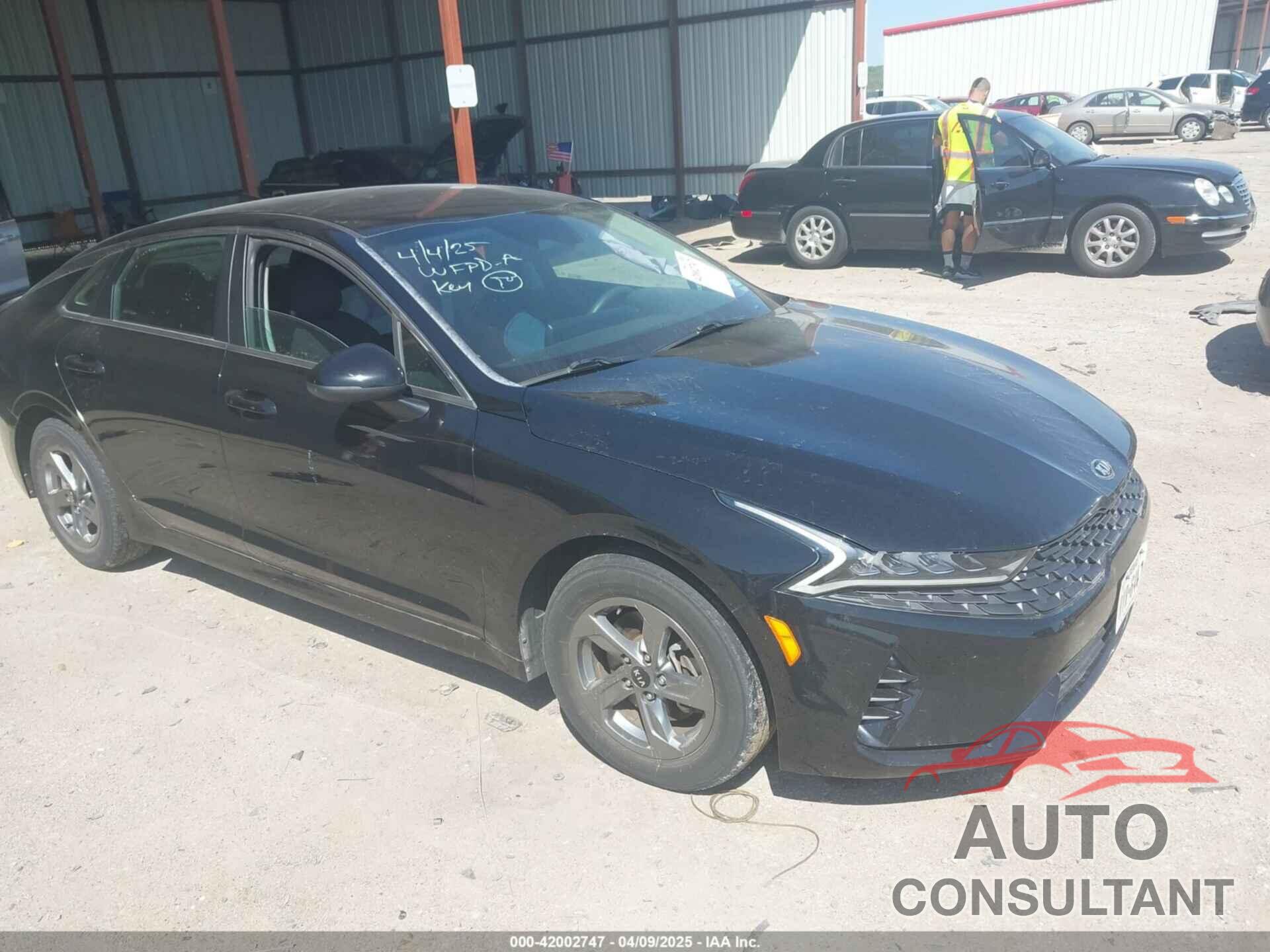 KIA K5 2021 - 5XXG14J21MG072395