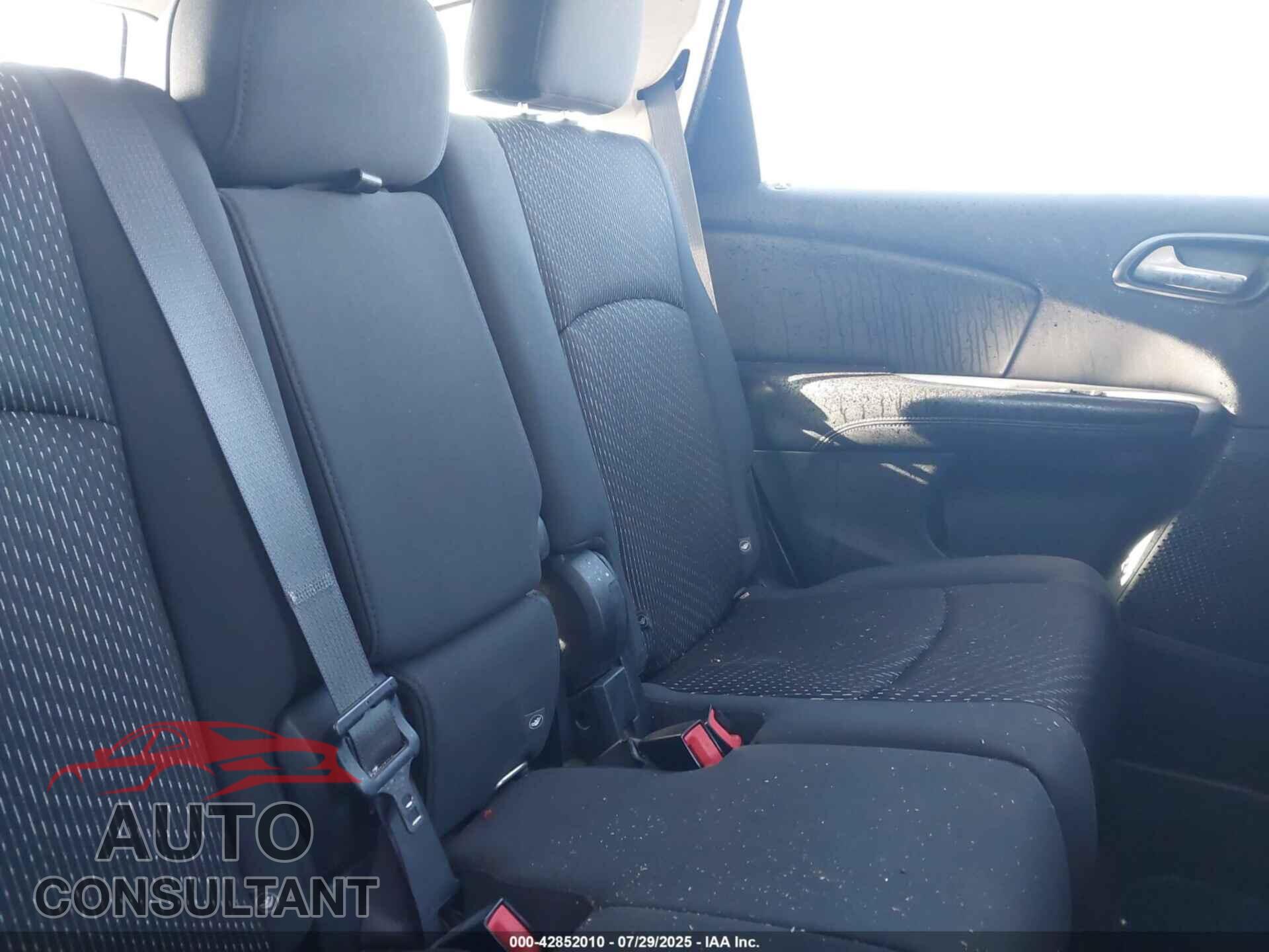 DODGE JOURNEY 2015 - 3C4PDCAB5FT559219