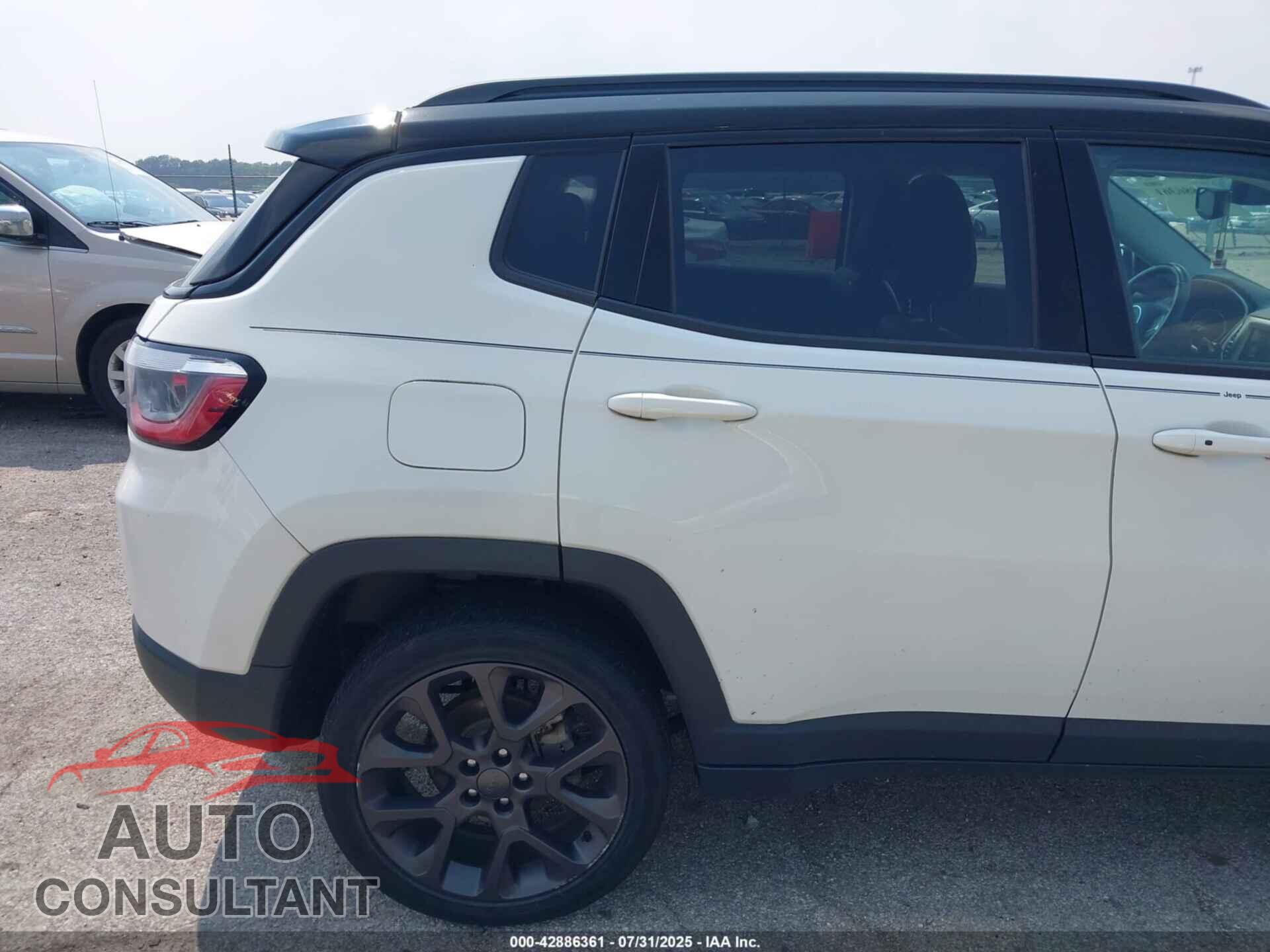 JEEP COMPASS 2019 - 3C4NJDCB4KT679722