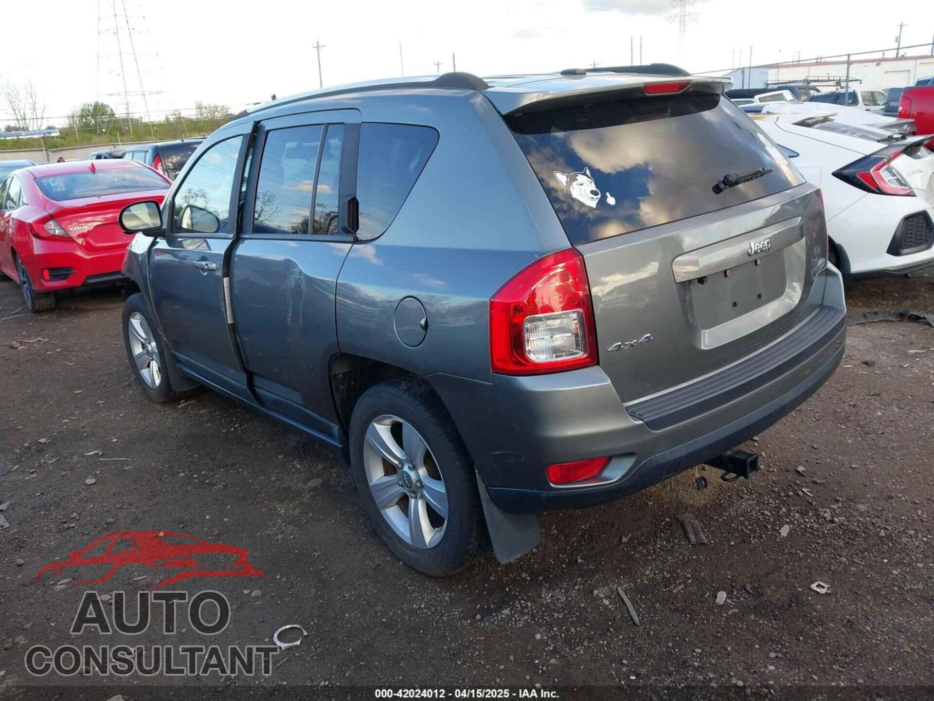 JEEP COMPASS 2011 - 1J4NF1FB6BD280595