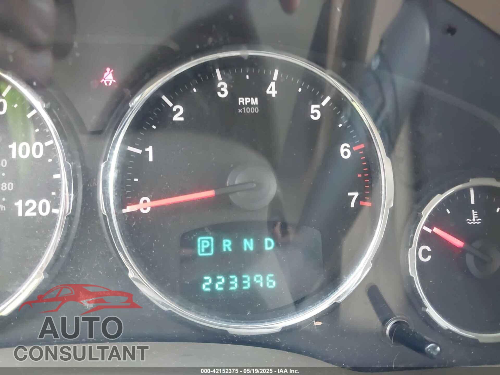 JEEP LIBERTY 2010 - 1J4PN2GK3AW166329