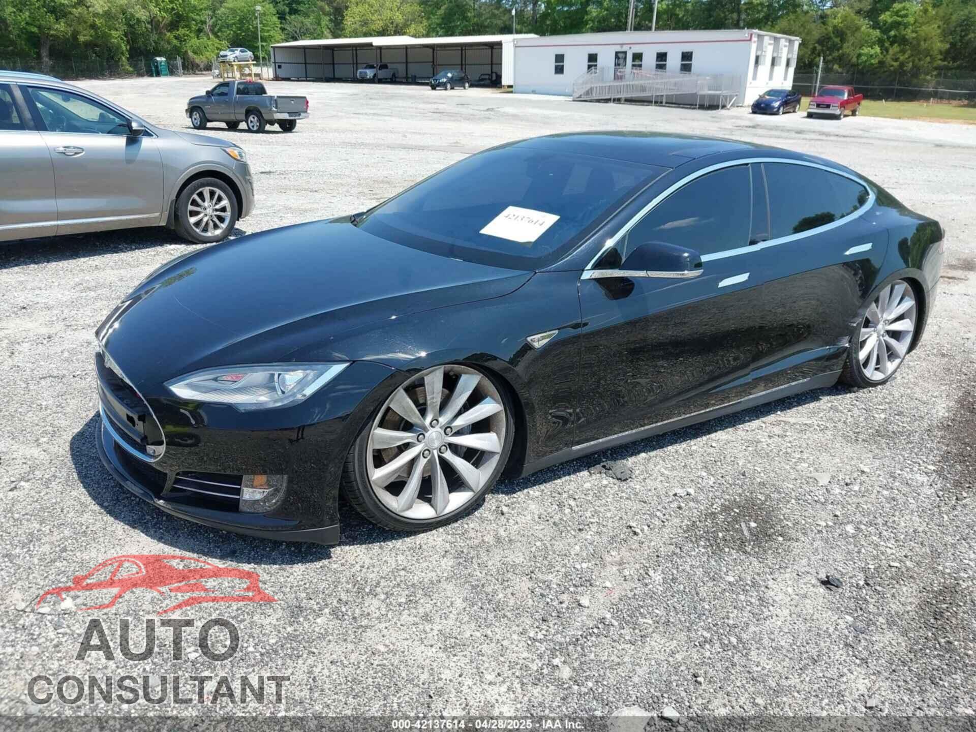 TESLA MODEL S 2013 - 5YJSA1DN9DFP13150