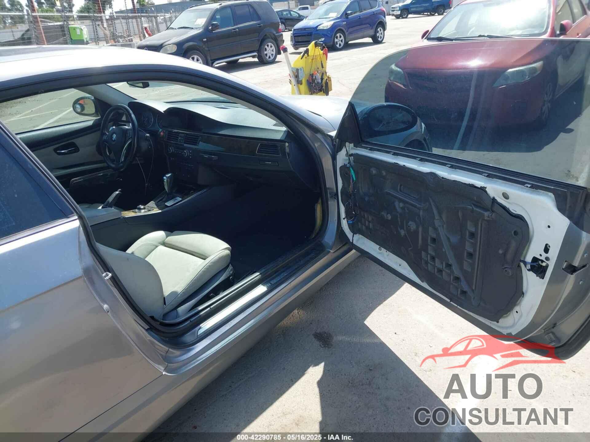 BMW 328I 2009 - WBAWC33599PU83743