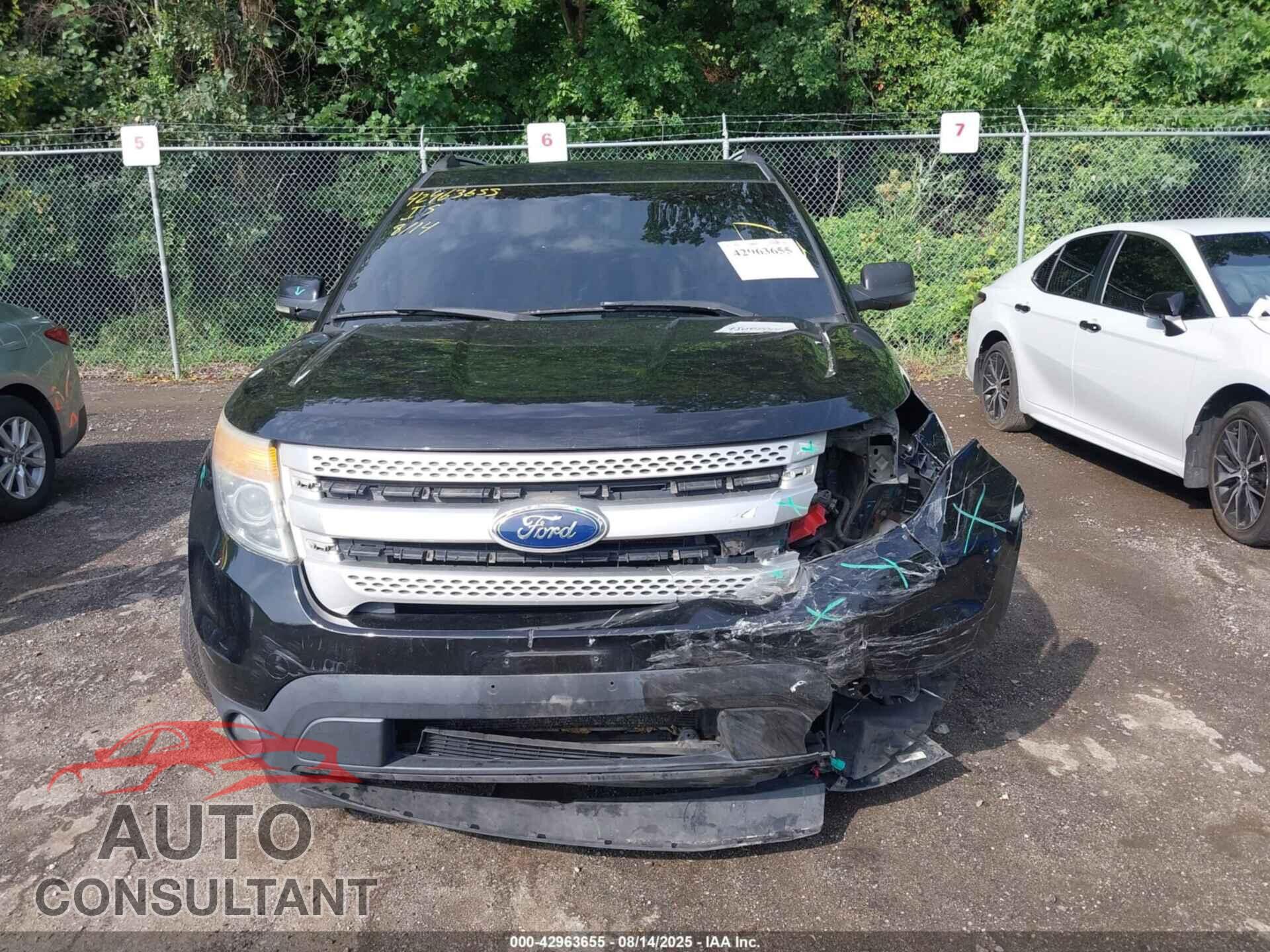 FORD EXPLORER 2011 - 1FMHK8D88BGA86529