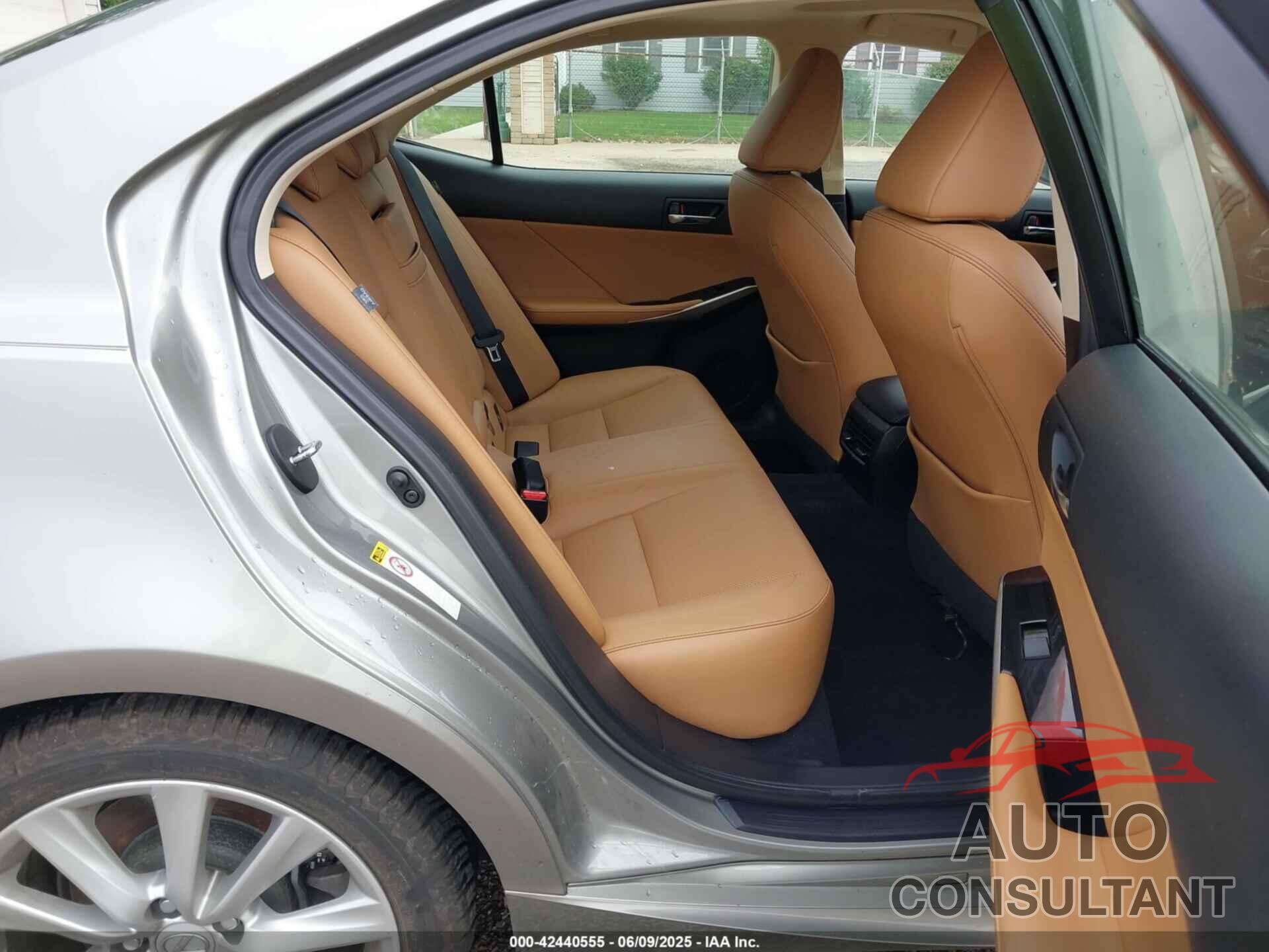 LEXUS IS 200T 2016 - JTHBA1D20G5015102