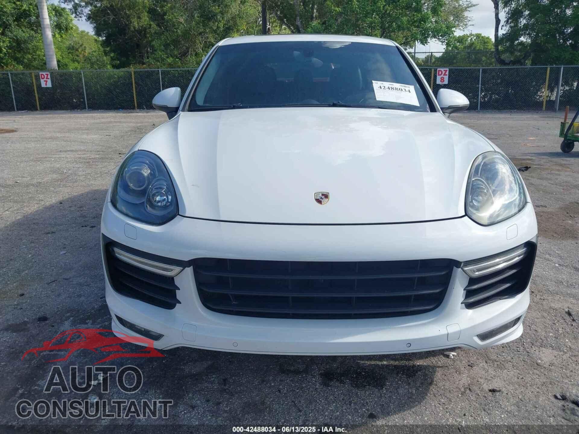 PORSCHE CAYENNE 2016 - WP1AD2A29GLA77638