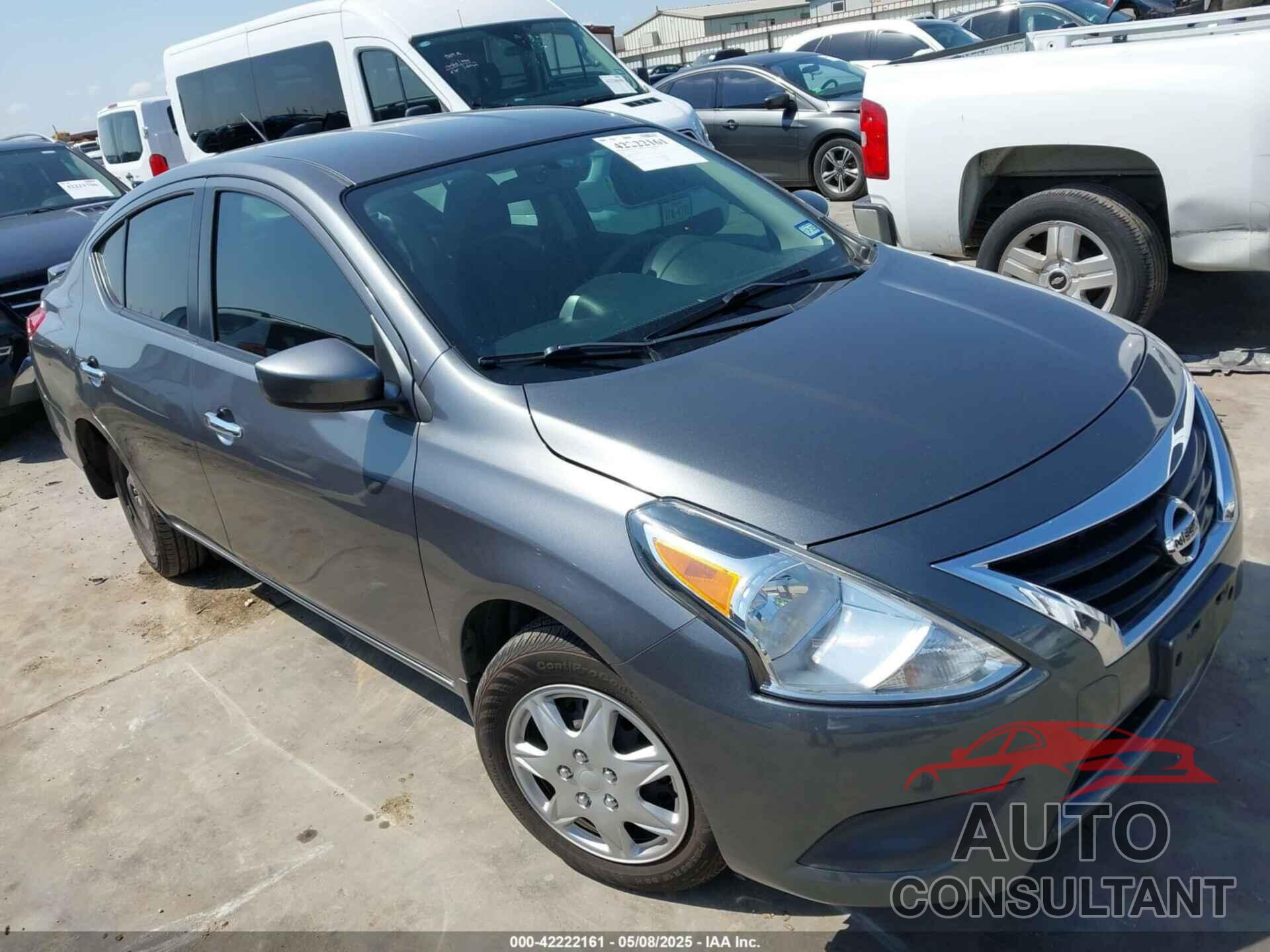 NISSAN VERSA 2018 - 3N1CN7APXJL883213