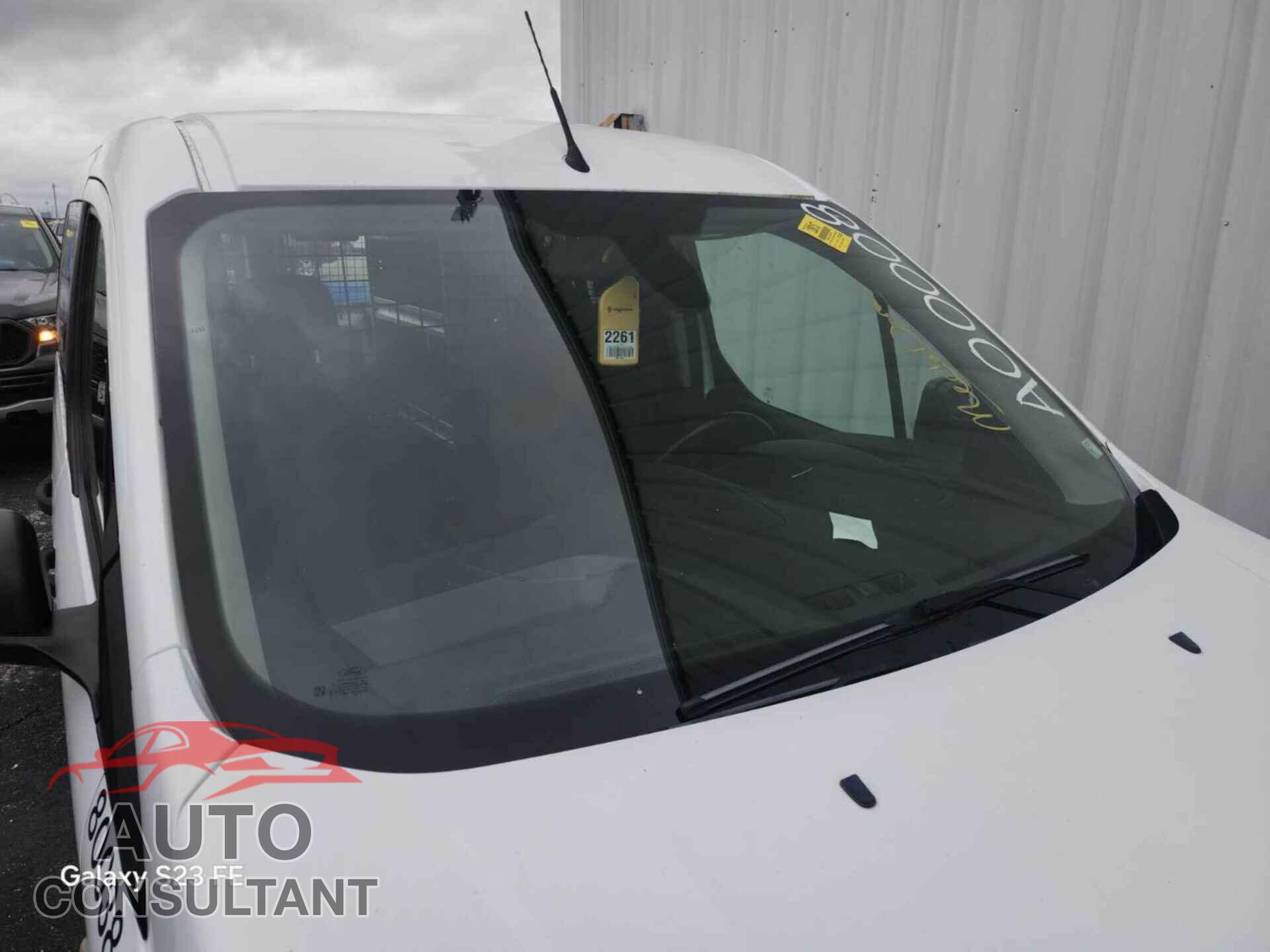 FORD TRANSIT CONNECT 2017 - NM0LS7E72H1328819
