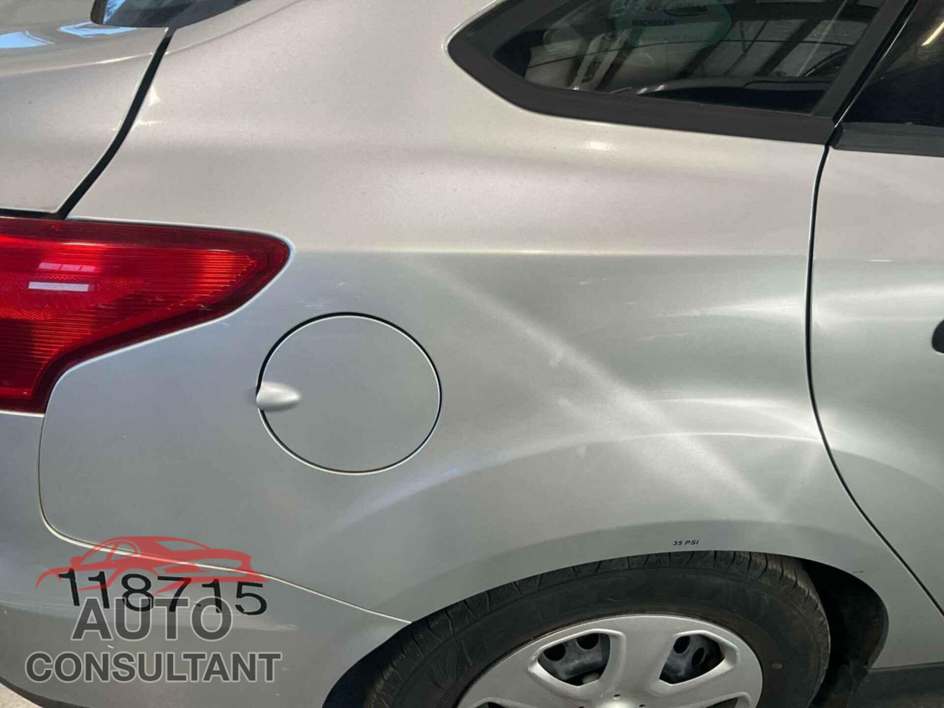 FORD FOCUS 2016 - 1FADP3E23GL366171