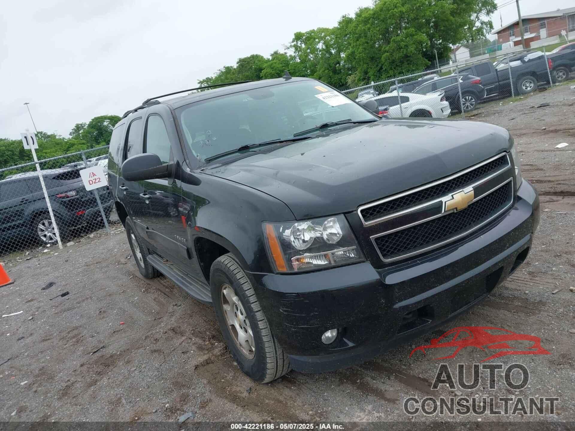 CHEVROLET TAHOE 2011 - 1GNSKBE04BR265372