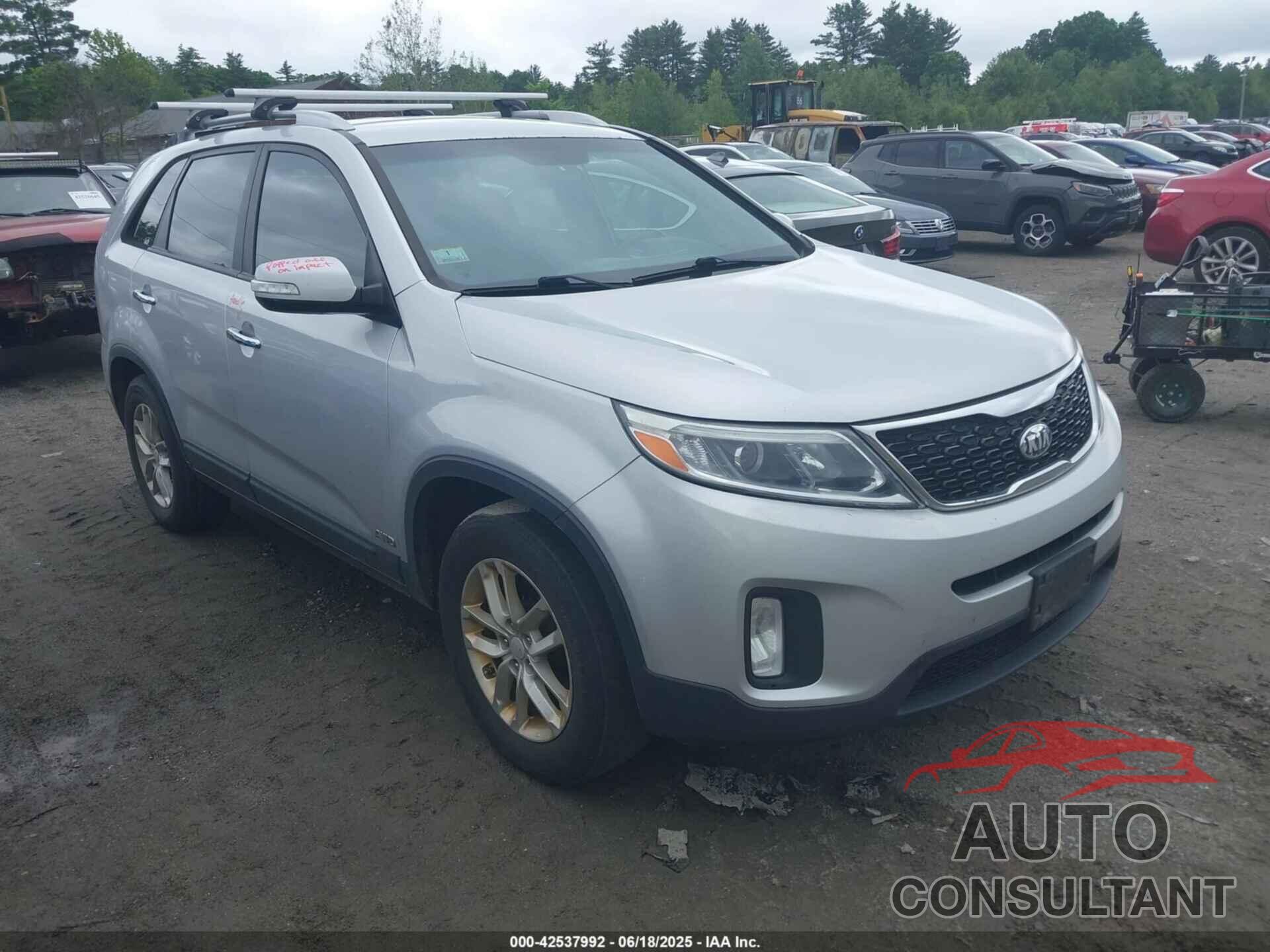 KIA SORENTO 2014 - 5XYKTDA64EG540561