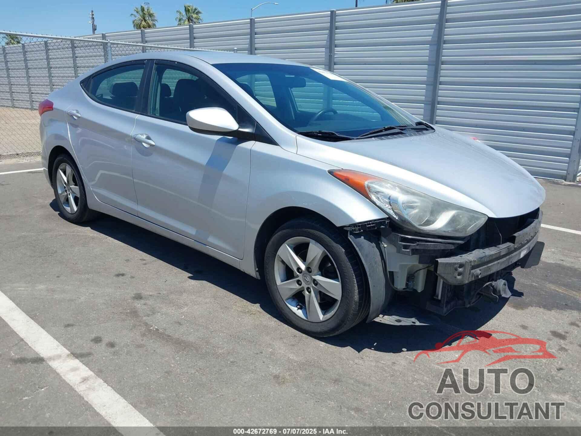 HYUNDAI ELANTRA 2013 - KMHDH4AEXDU784709