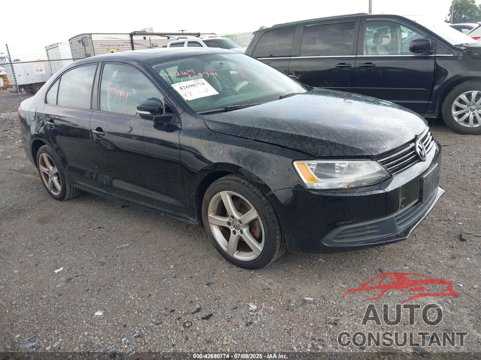 VOLKSWAGEN JETTA 2011 - 3VWLL7AJ2BM091211