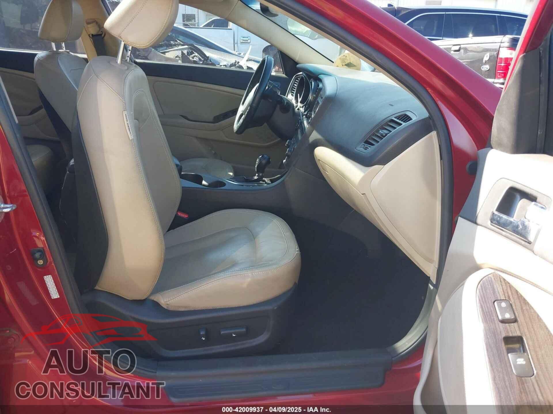 KIA OPTIMA 2011 - KNAGN4A74B5076875