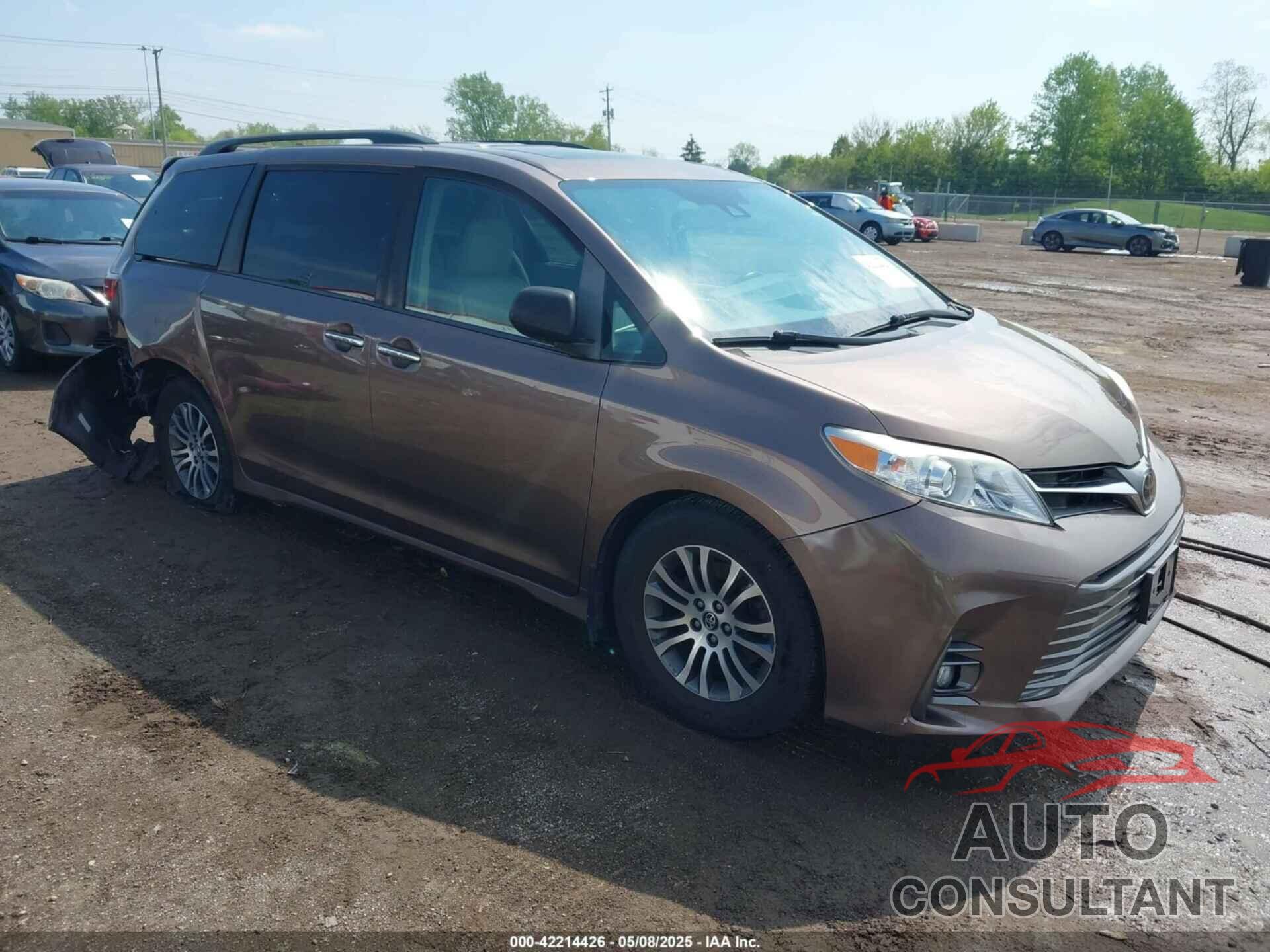 TOYOTA SIENNA 2019 - 5TDYZ3DC7KS980857