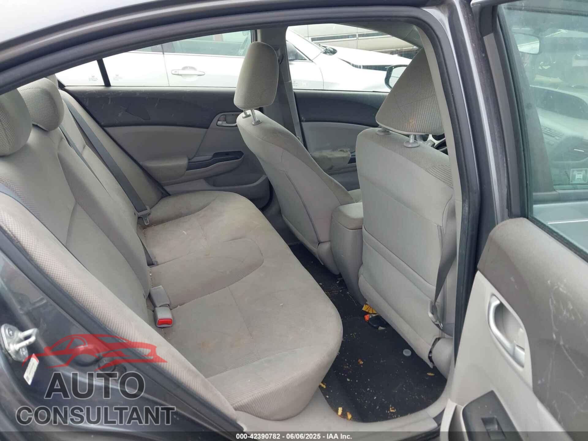 HONDA CIVIC 2012 - 19XFB2F52CE310892