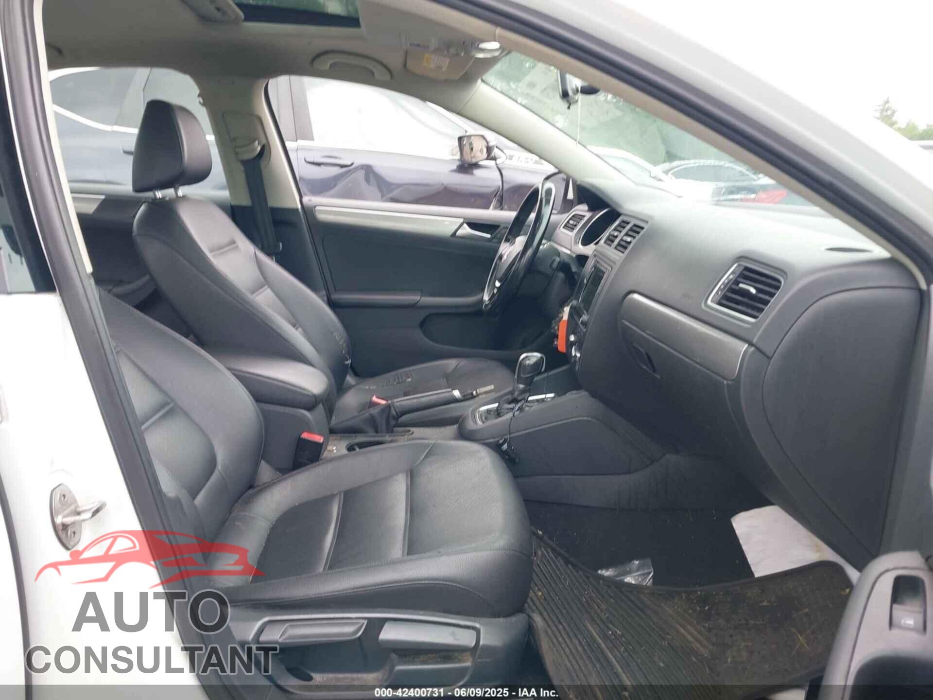 VOLKSWAGEN JETTA 2017 - 3VWDB7AJ7HM265077