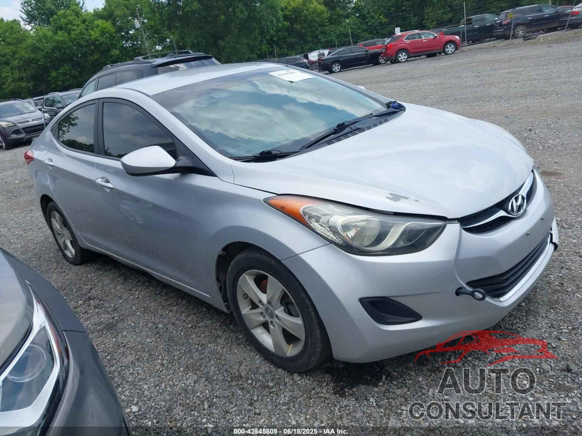 HYUNDAI ELANTRA 2013 - KMHDH4AE4DU999812