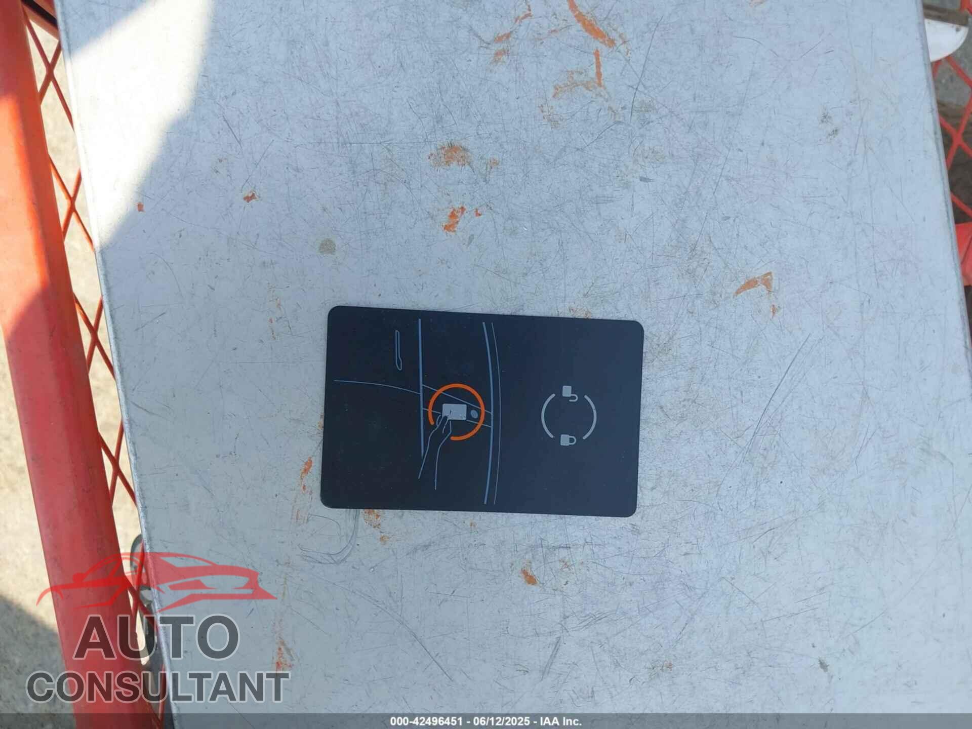 TESLA MODEL 3 2019 - 5YJ3E1EA0KF296440