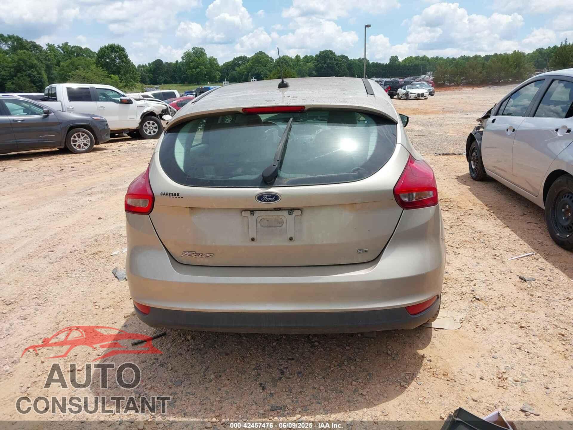 FORD FOCUS 2017 - 1FADP3K28HL220869