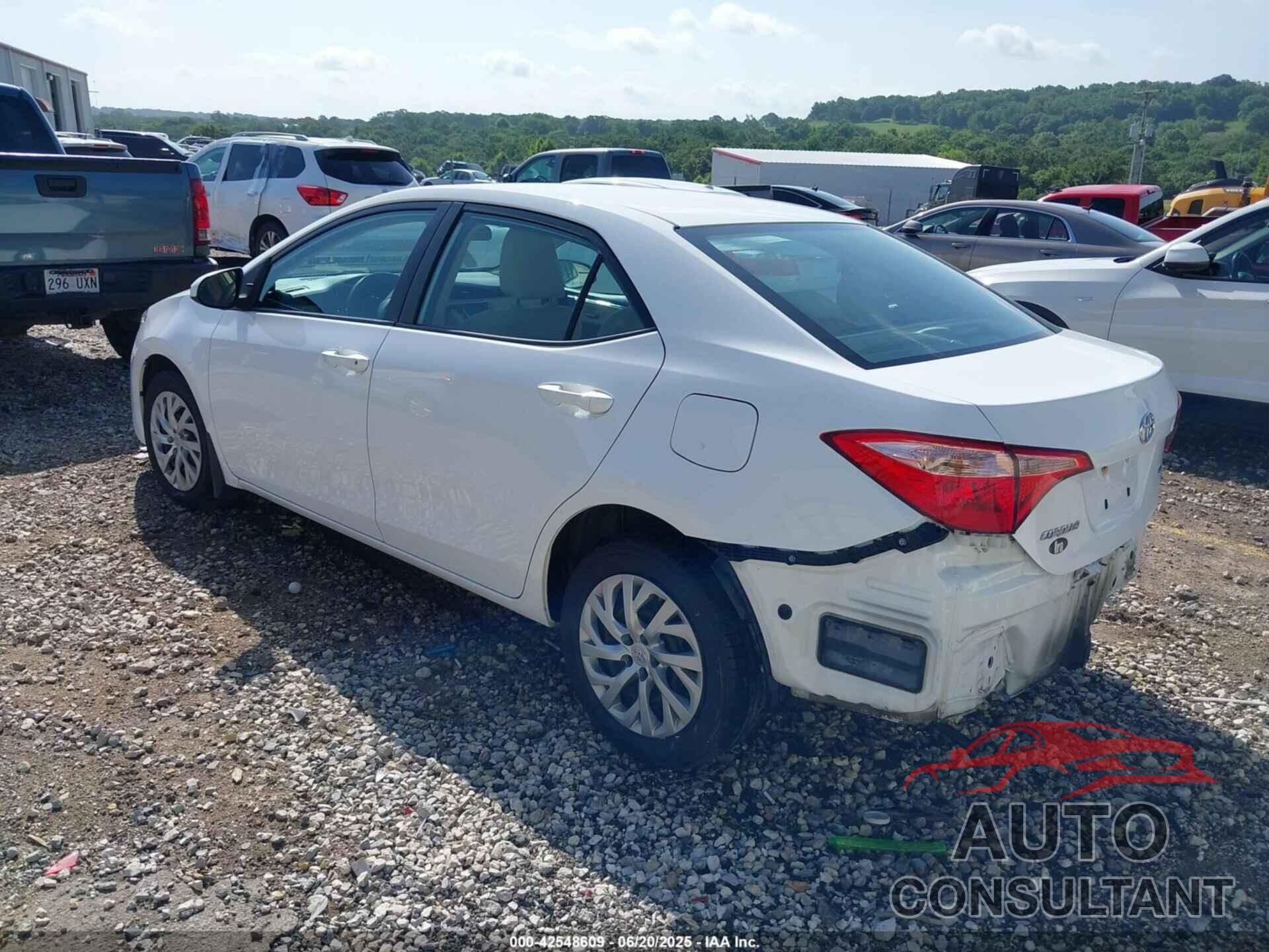 TOYOTA COROLLA 2017 - 2T1BURHEXHC946867
